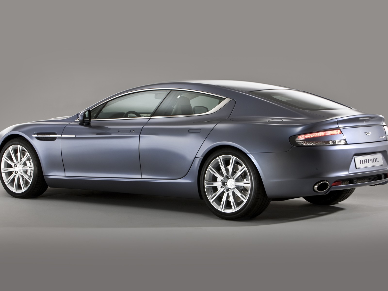 Aston Martin 阿斯頓·馬丁 壁紙(二) #15 - 1600x1200