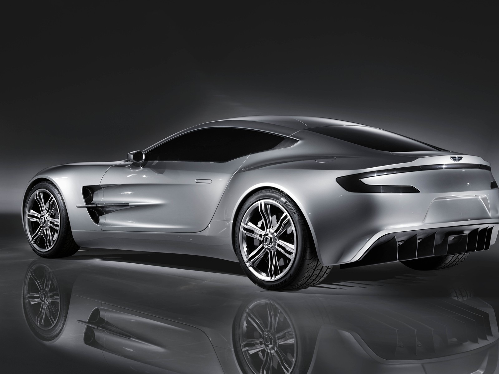 Aston Martin 阿斯頓·馬丁 壁紙(二) #16 - 1600x1200