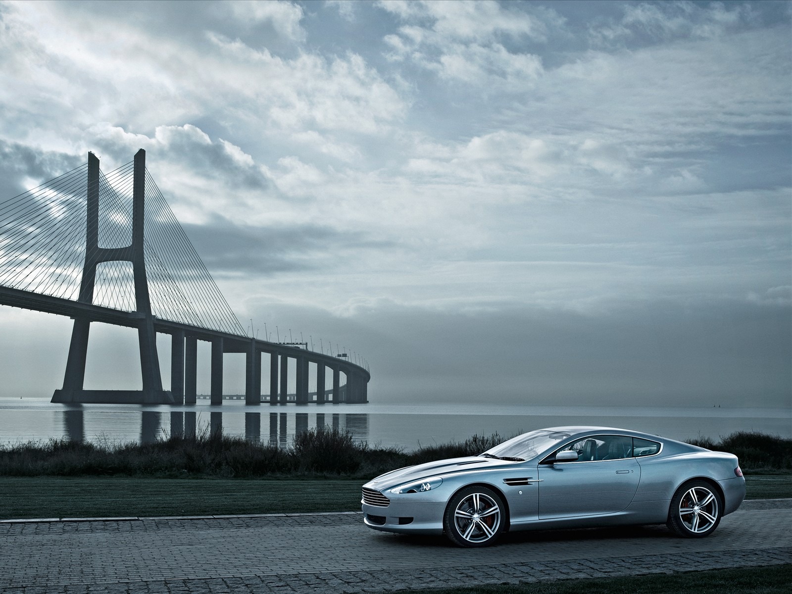Aston Martin 阿斯頓·馬丁 壁紙(三) #20 - 1600x1200