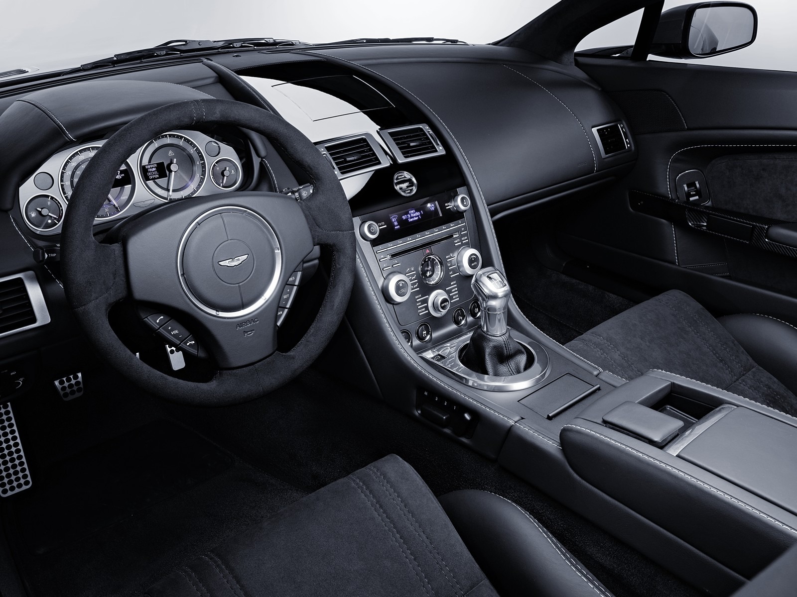 Aston Martin 阿斯頓·馬丁 壁紙(四) #6 - 1600x1200