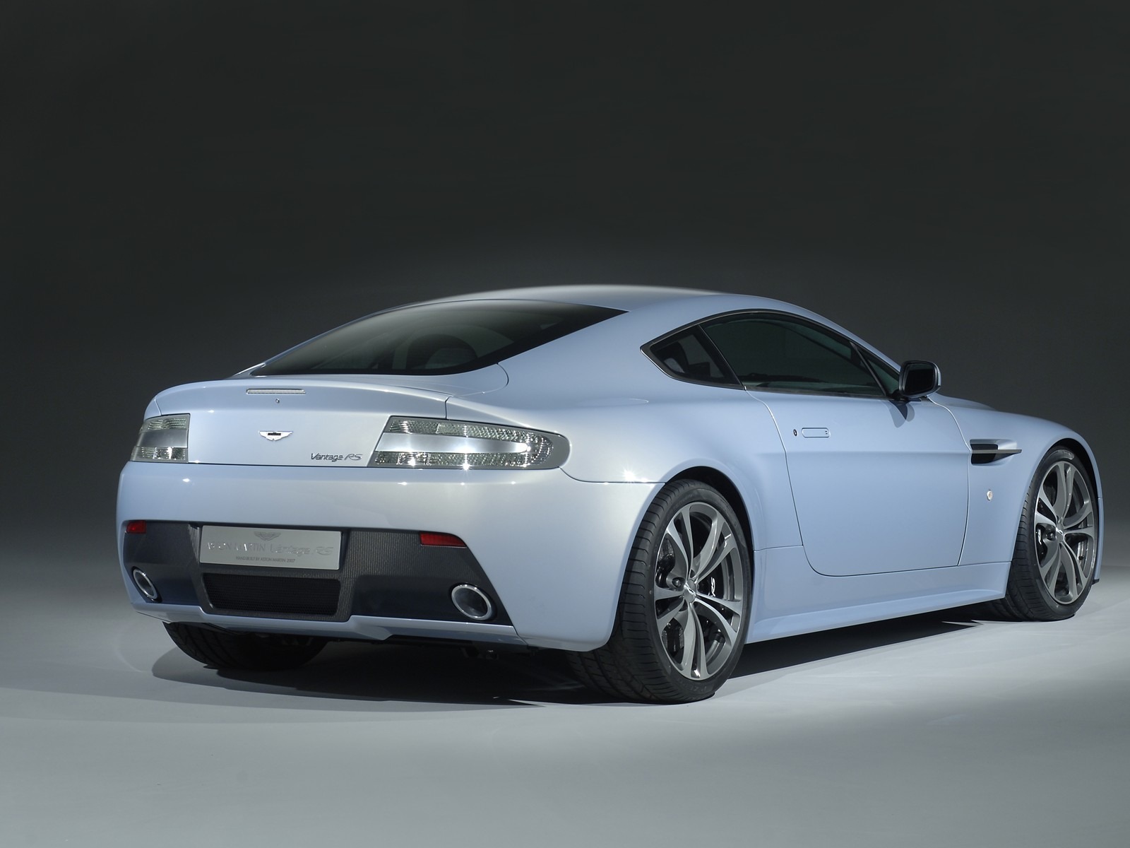 Aston Martin 阿斯頓·馬丁 壁紙(四) #7 - 1600x1200