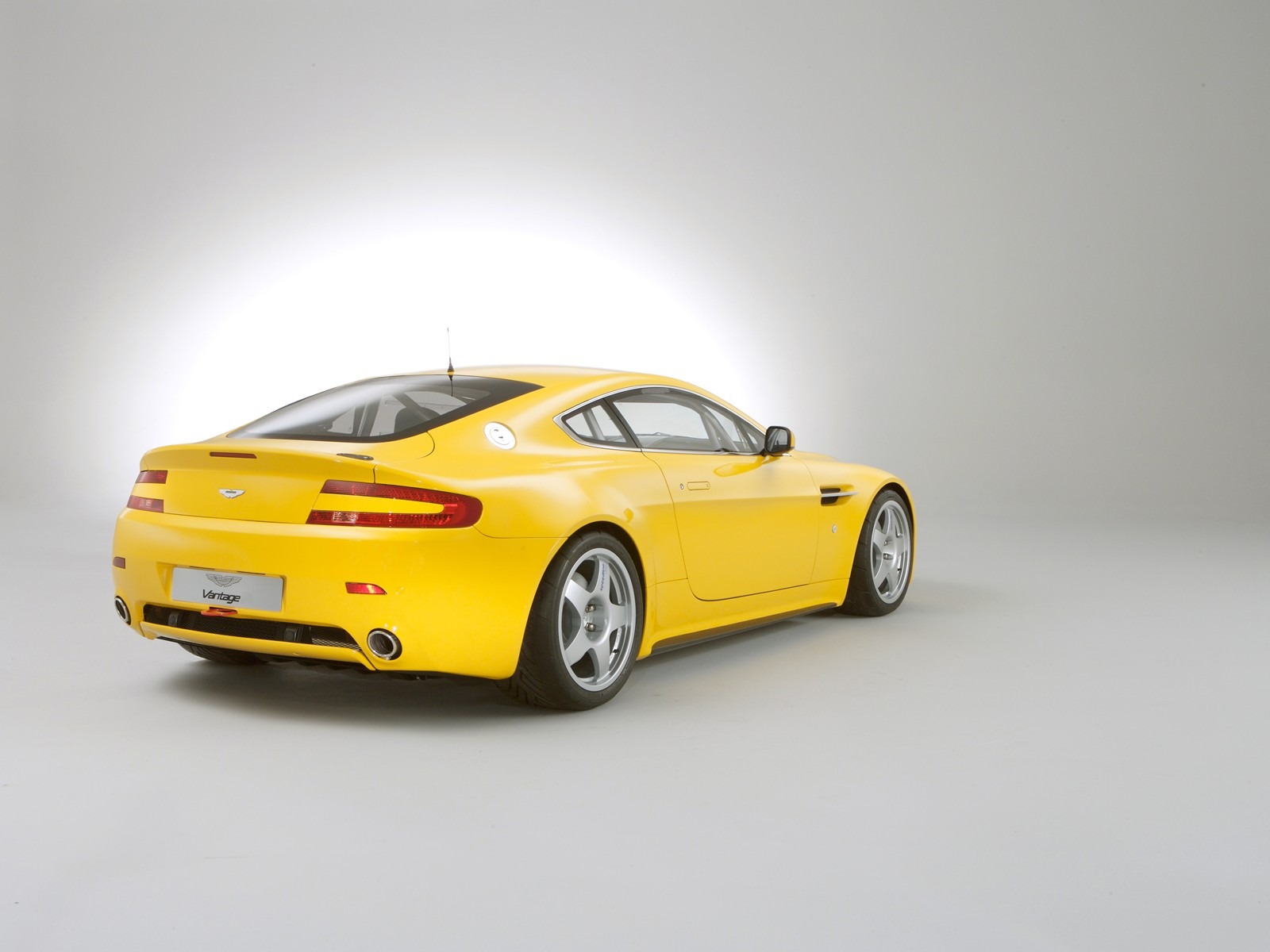 Tapety na plochu Aston Martin (4) #12 - 1600x1200