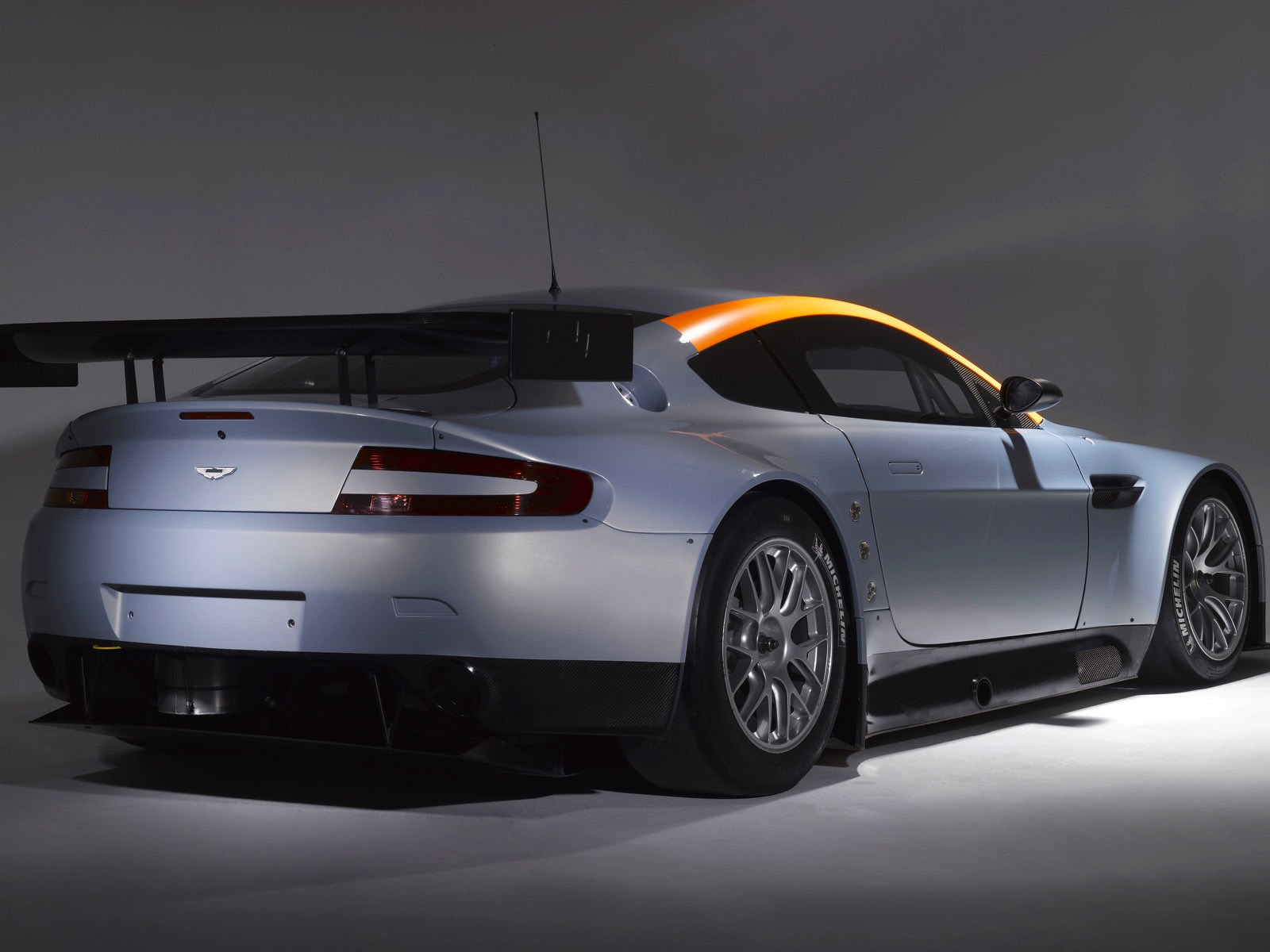 Aston Martin 阿斯頓·馬丁 壁紙(四) #14 - 1600x1200