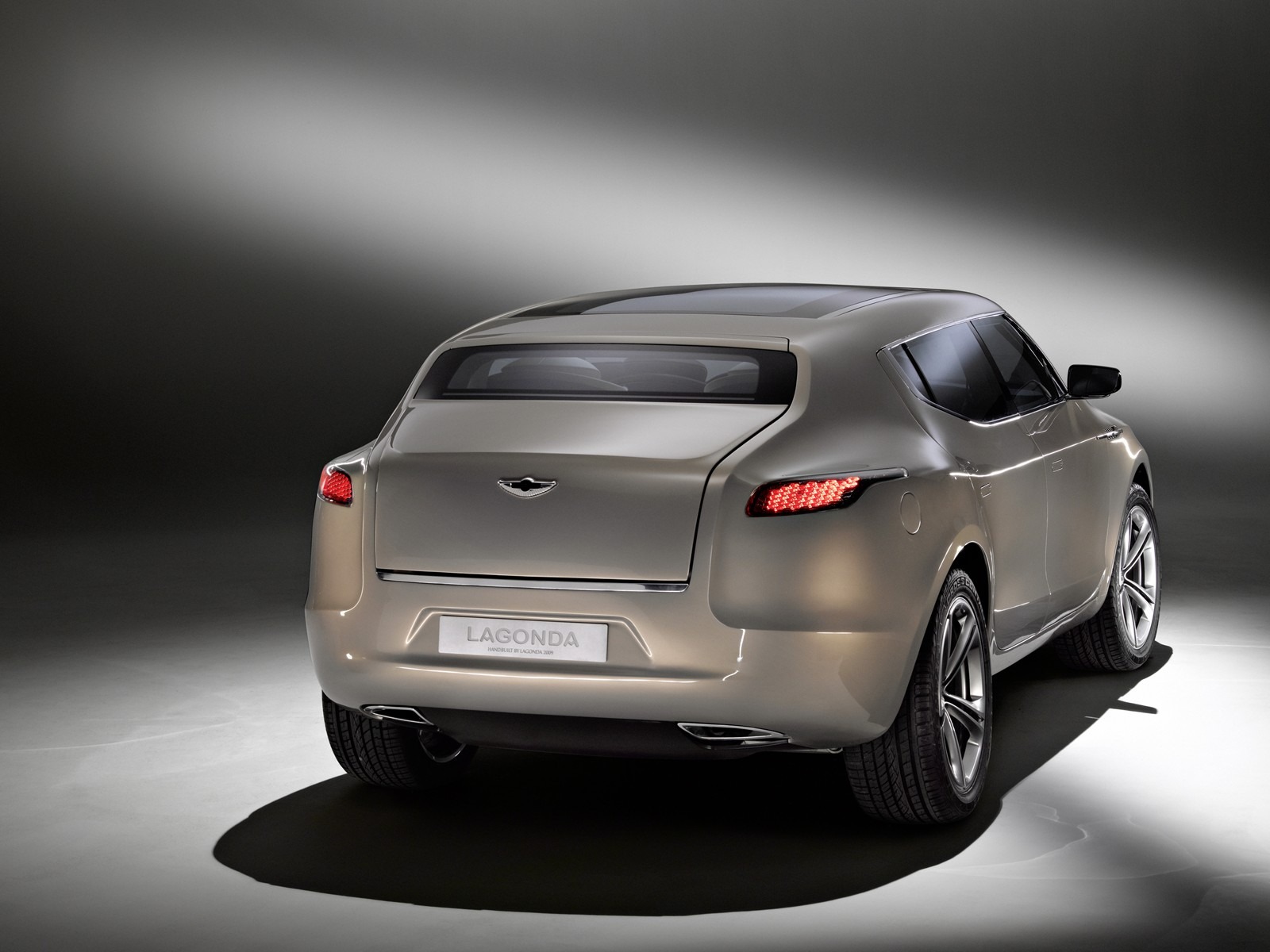 Aston Martin 阿斯頓·馬丁 壁紙(四) #17 - 1600x1200