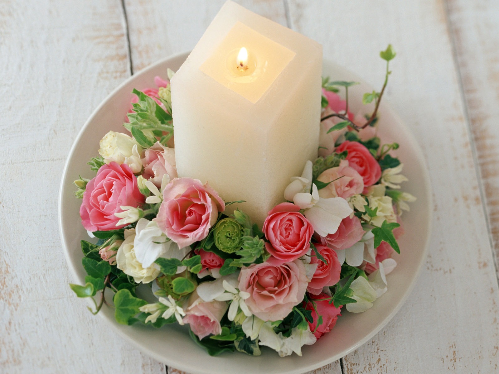 Flowers and gifts wallpaper (2) #12 - 1600x1200