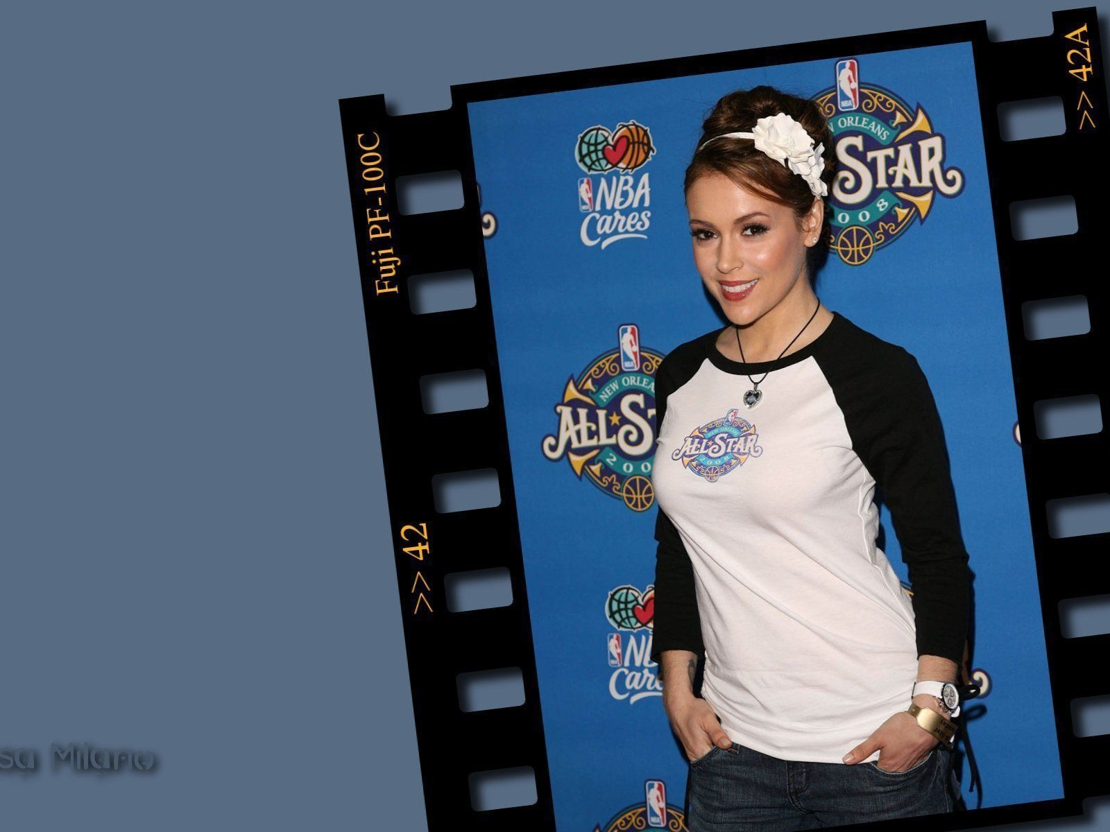 Alyssa Milano krásnou tapetu #7 - 1600x1200