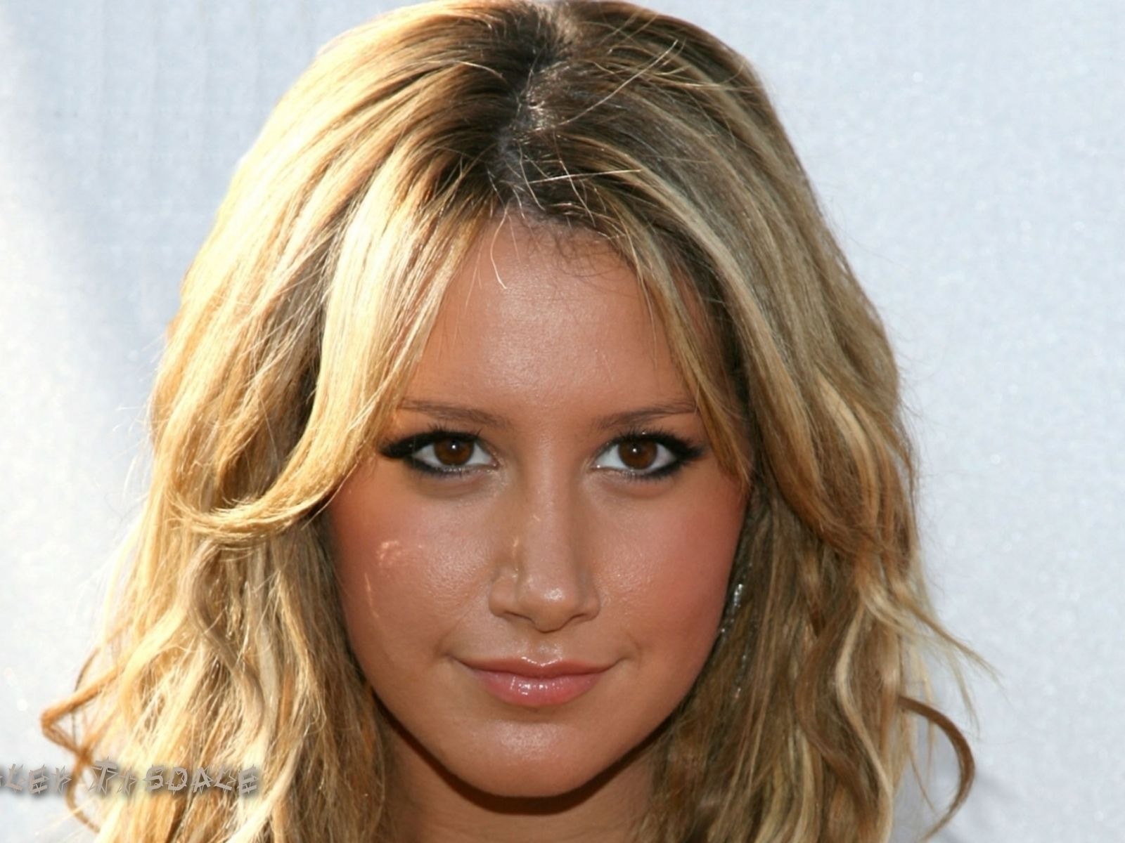 Ashley Tisdale 阿什麗·提斯代爾美女壁紙(一) #3 - 1600x1200