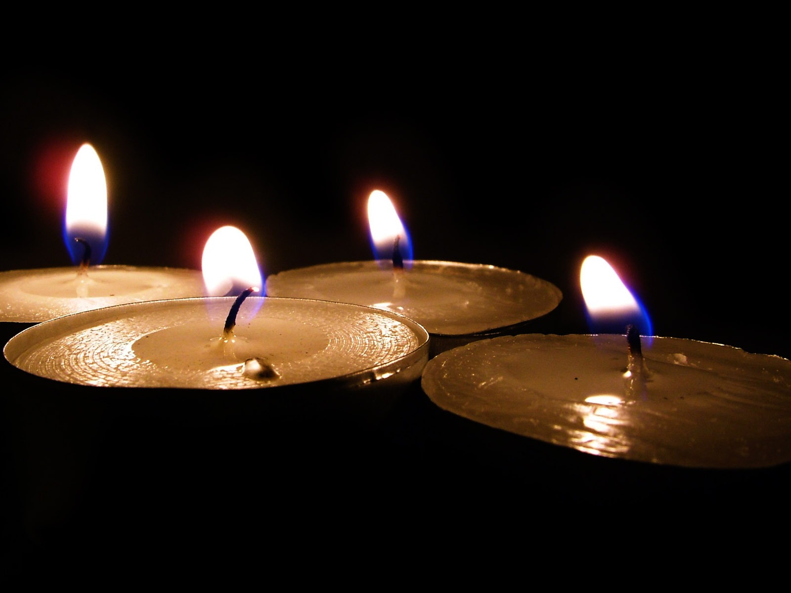 Candlelit wallpaper (1) #10 - 1600x1200