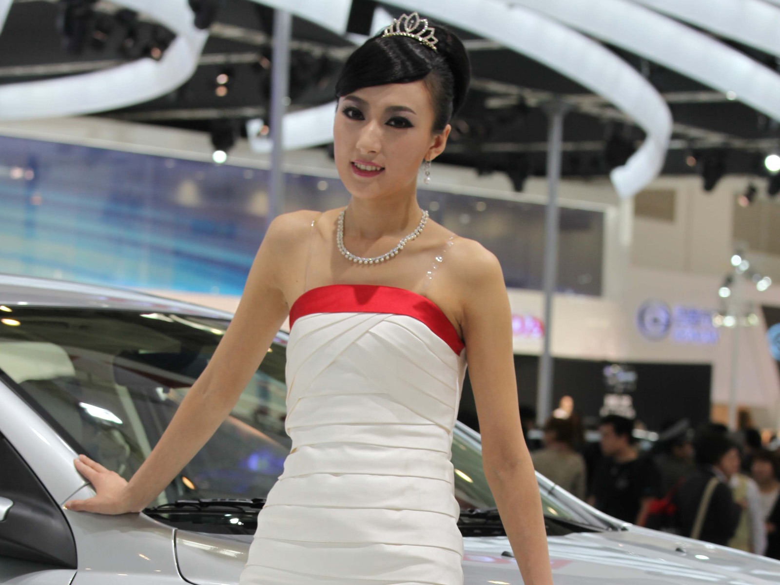 2010 v Pekingu Mezinárodním autosalonu krása (1) (vítr honí mraky práce) #39 - 1600x1200