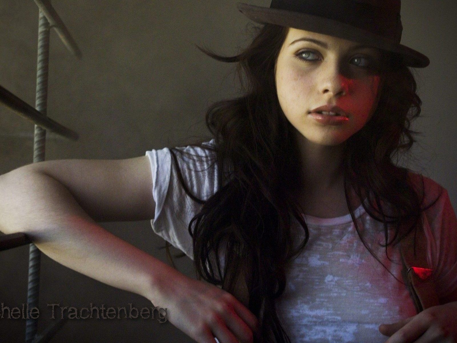 Michelle Trachtenberg krásnou tapetu #8 - 1600x1200