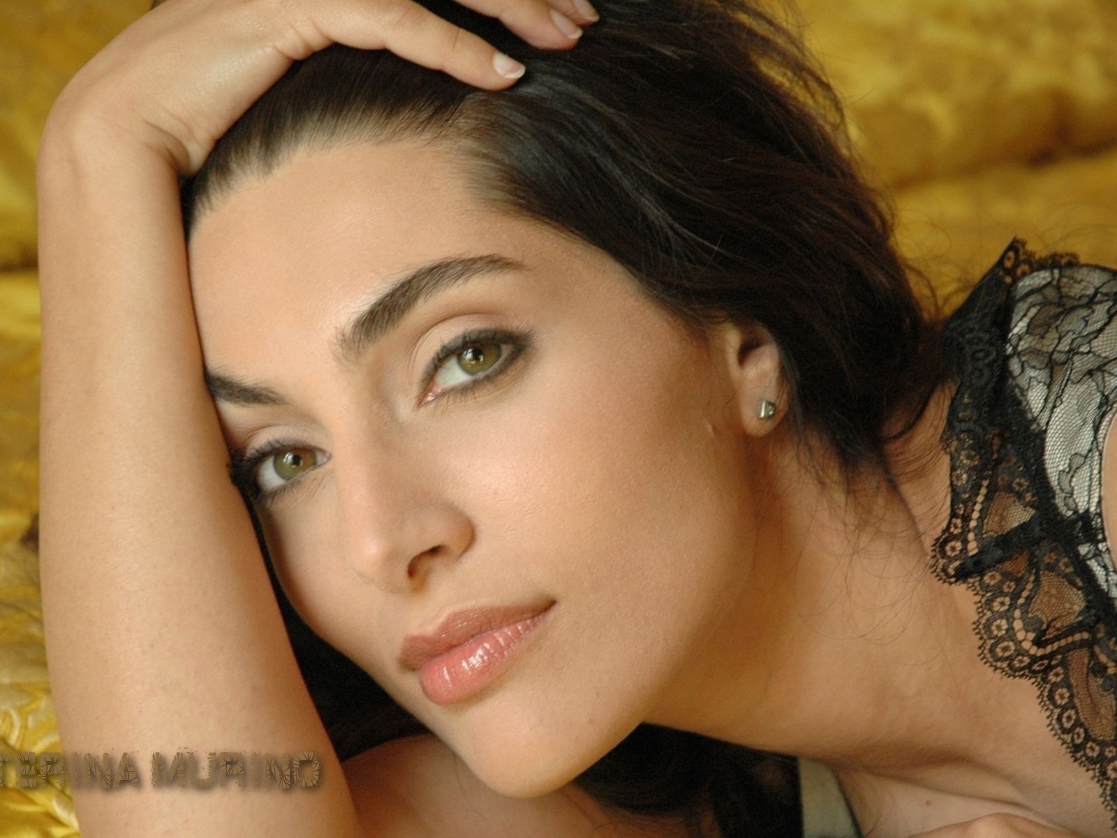 Caterina Murino krásnou tapetu #6 - 1600x1200