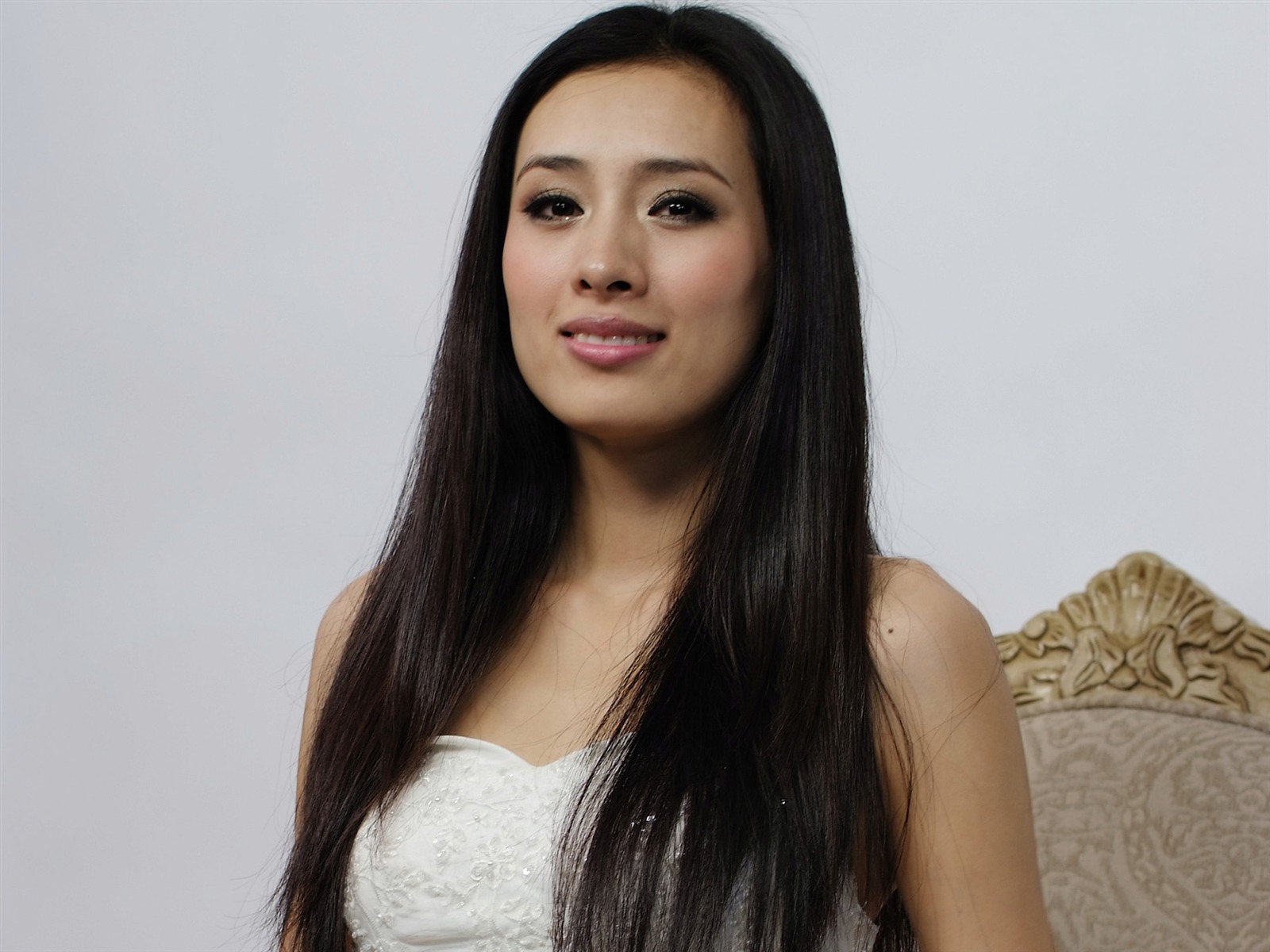 2009 P&E 展台上的美女(螺紋鋼作品) #27 - 1600x1200