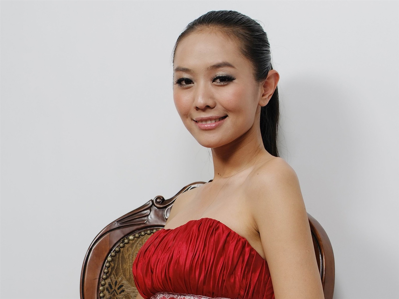 2009 P&E 展台上的美女(螺紋鋼作品) #28 - 1600x1200