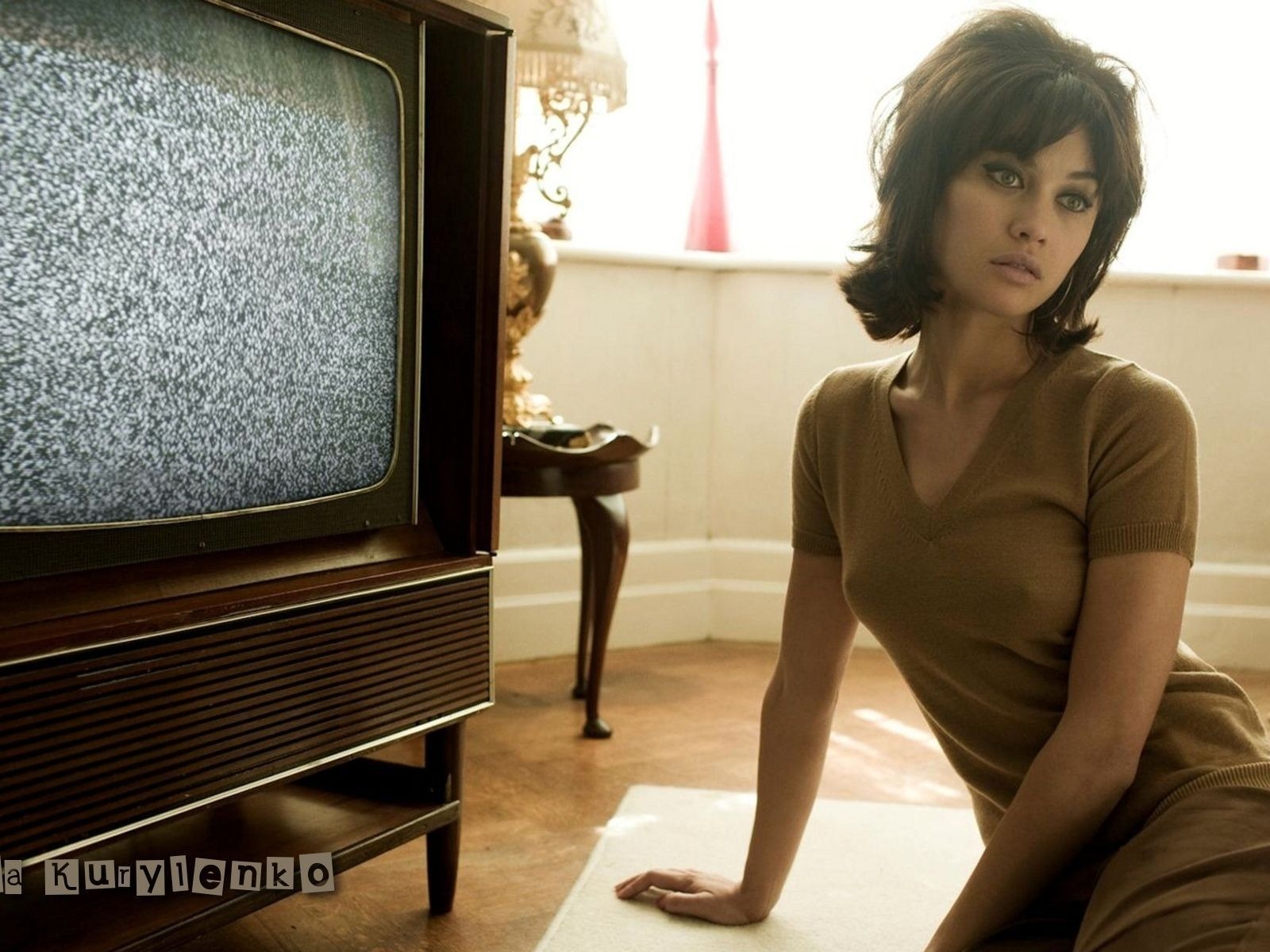 Olga Kurylenko krásnou tapetu #18 - 1600x1200