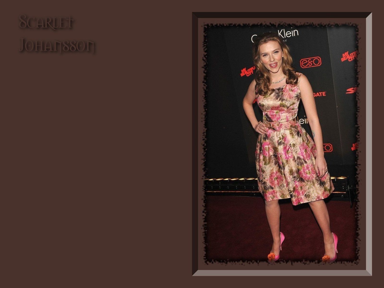 Scarlett Johansson krásná tapeta #3 - 1600x1200