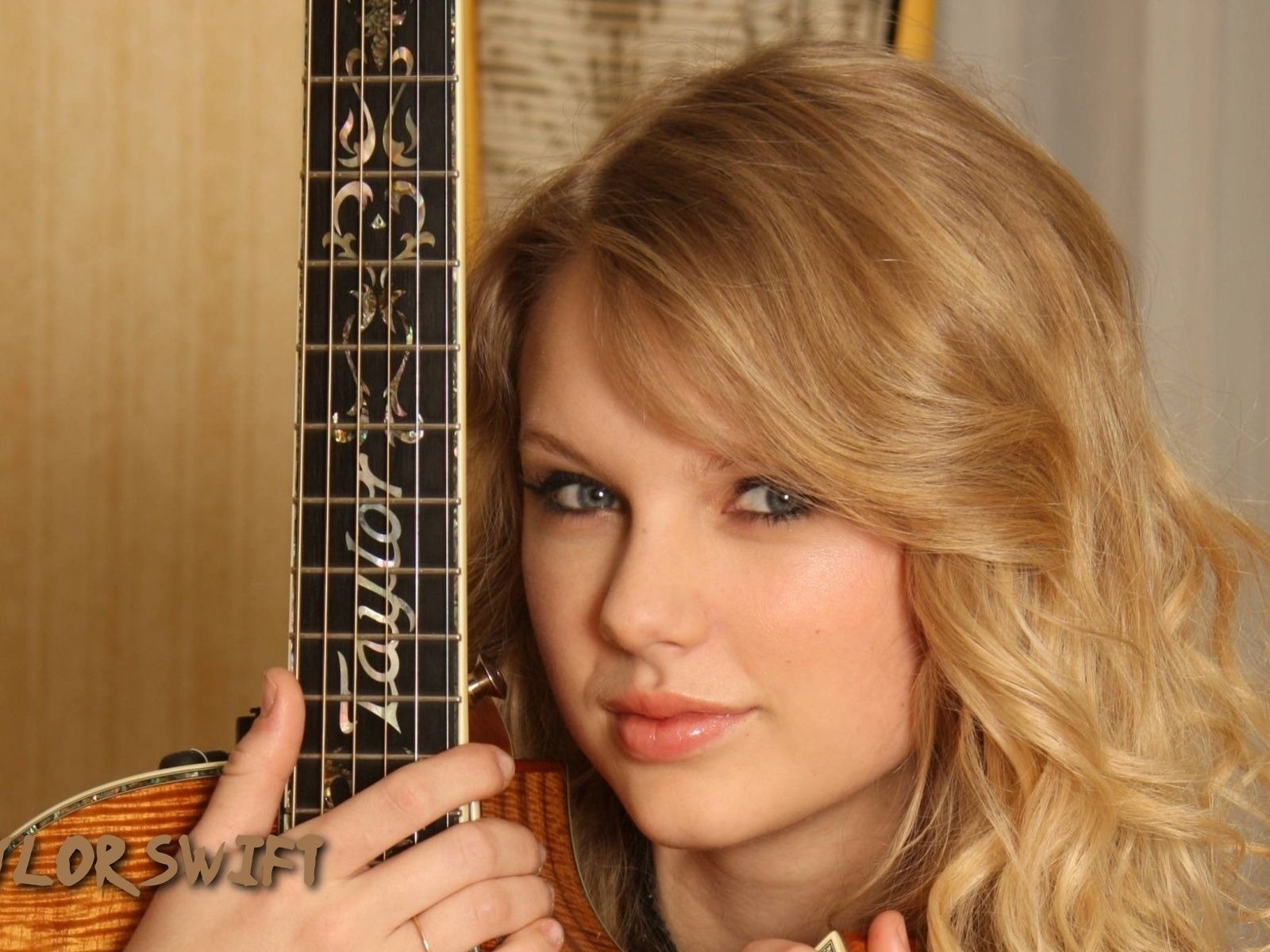 Taylor Swift hermoso fondo de pantalla #28 - 1600x1200