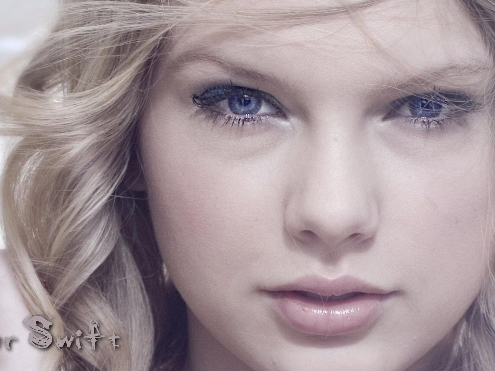Taylor Swift krásnou tapetu #45 - 1600x1200