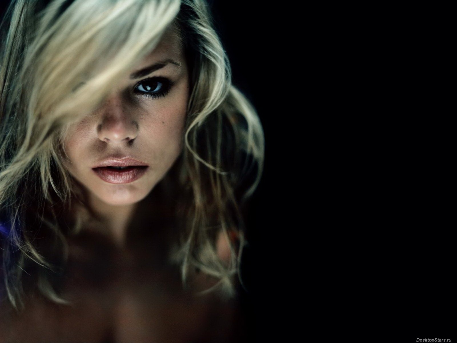 Billie Piper 比莉·派佩 美女壁紙 #7 - 1600x1200
