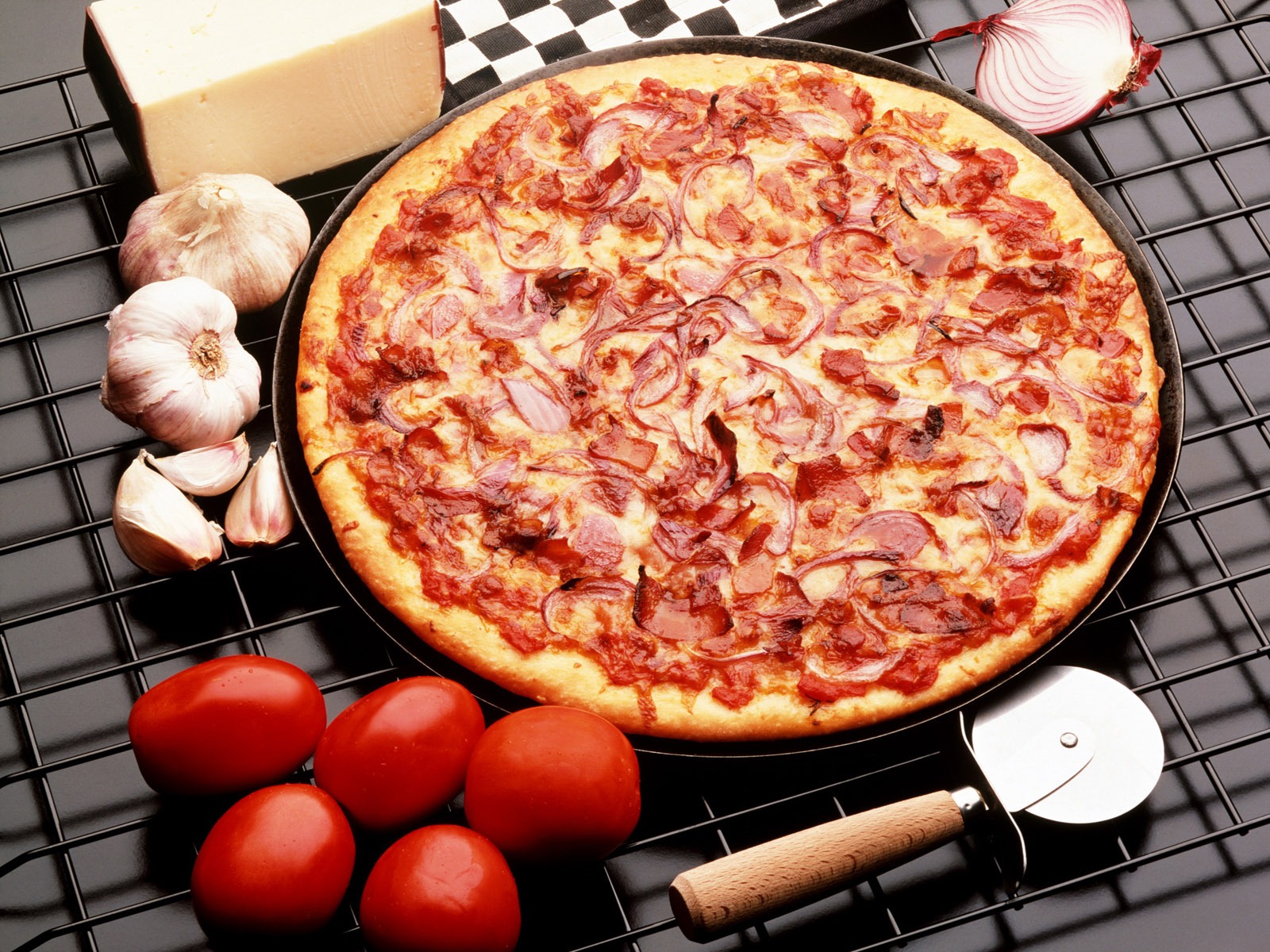 Pizza Food Wallpaper (2) #4 - 1600x1200