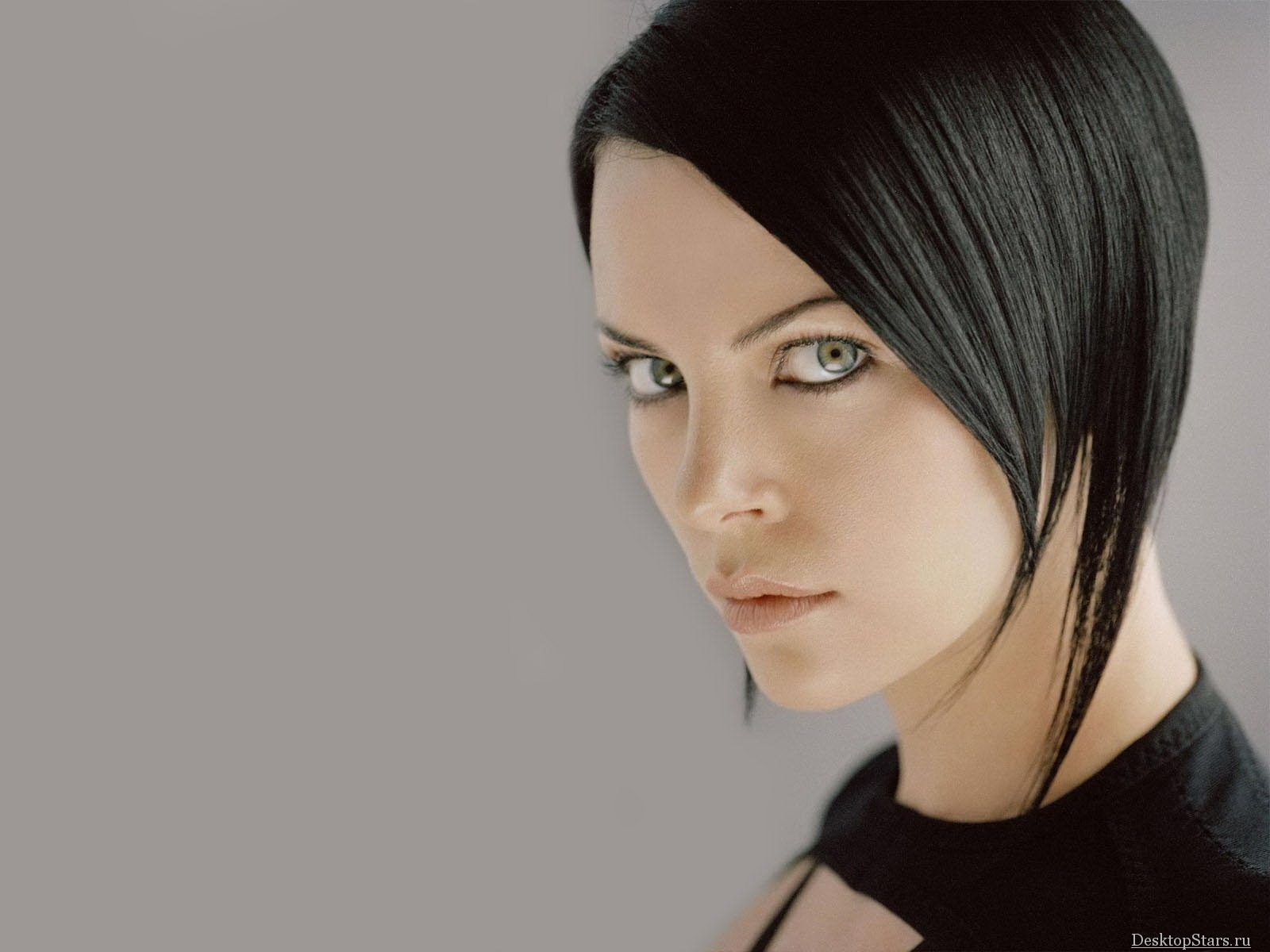 Charlize Theron krásná tapeta (2) #22 - 1600x1200