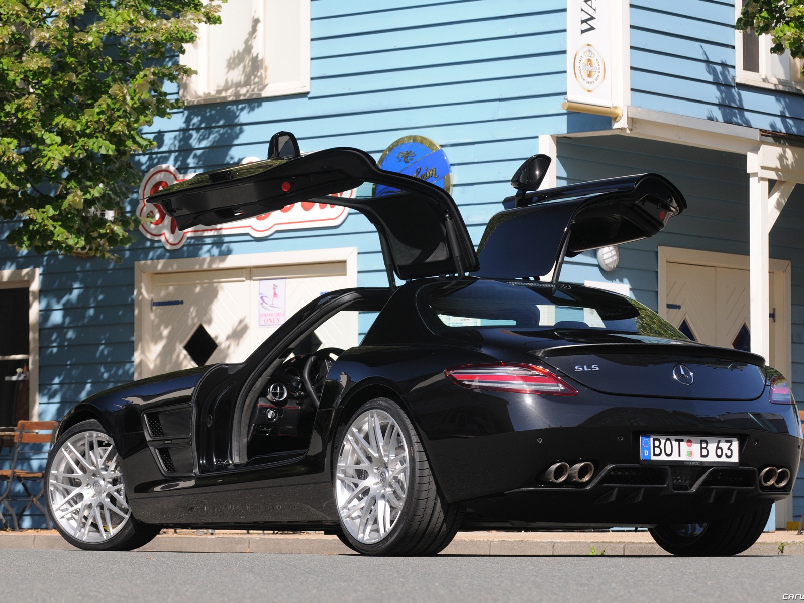 Brabus Mercedes-Benz SLS AMG - 2010 HD wallpaper #6 - 1600x1200