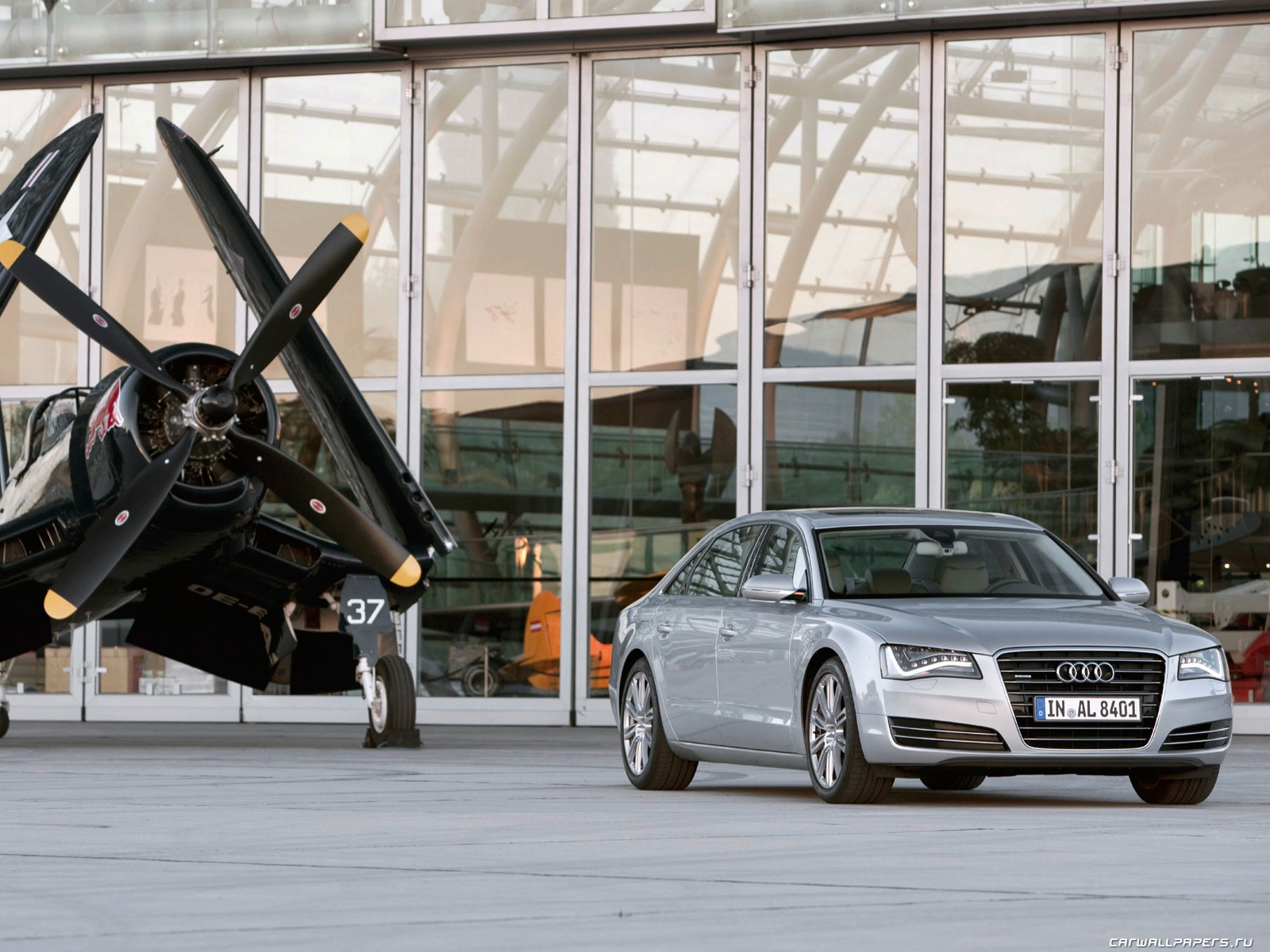 Audi A8 L 3.0 TFSI Quattro - 2010 高清壁紙 #25 - 1600x1200
