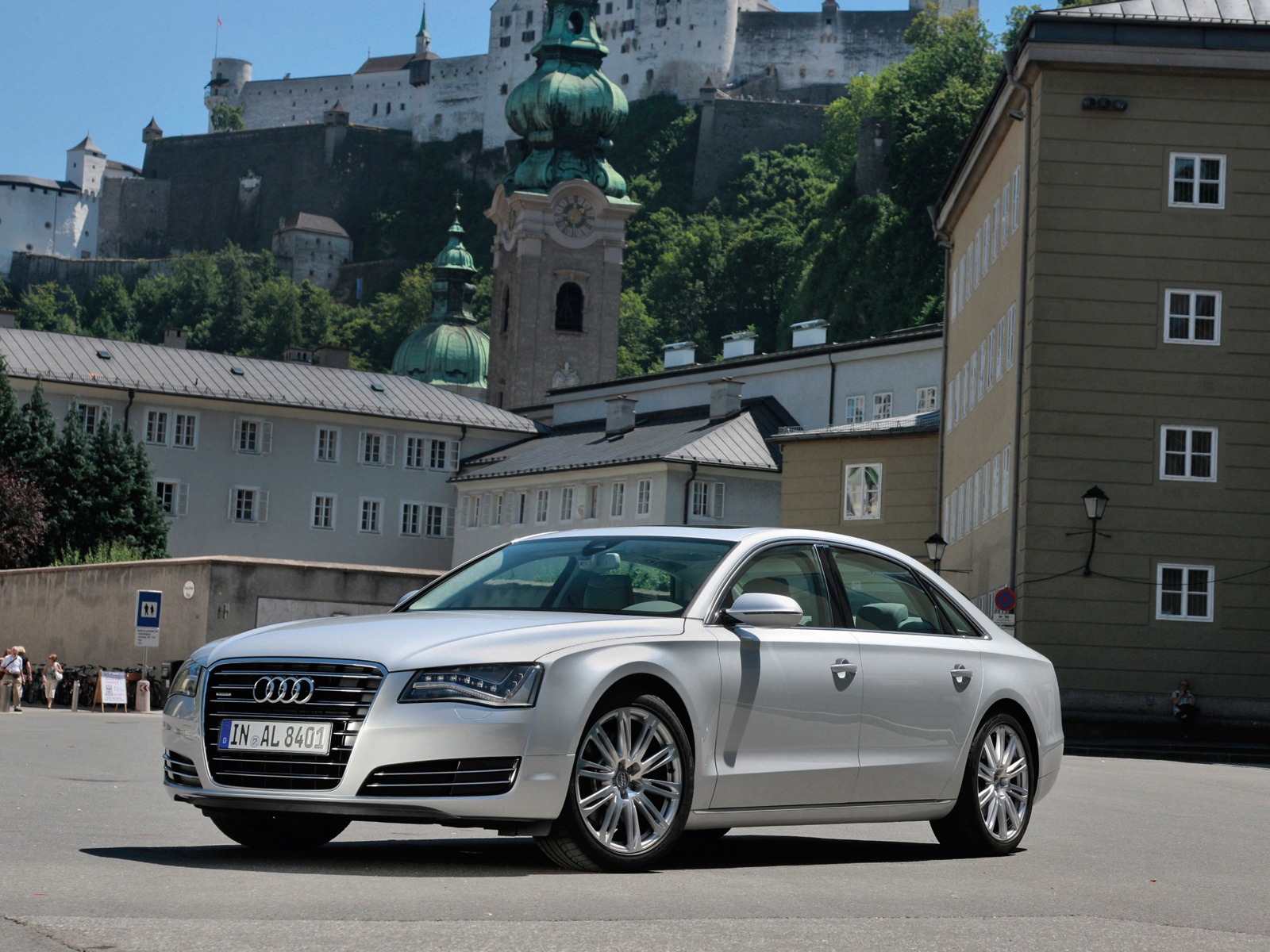 Audi A8 L 3.0 TFSI Quattro - 2010 高清壁紙 #33 - 1600x1200