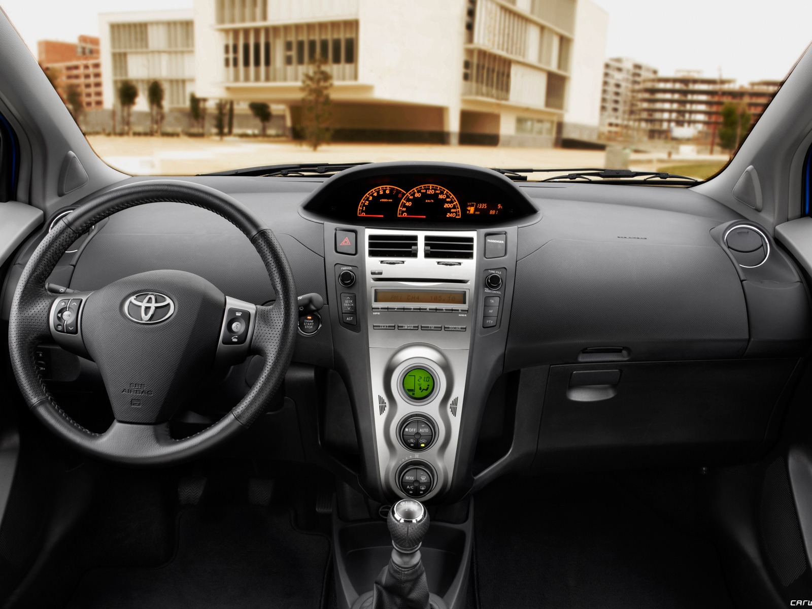 Toyota Yaris - 2010 豐田 #15 - 1600x1200