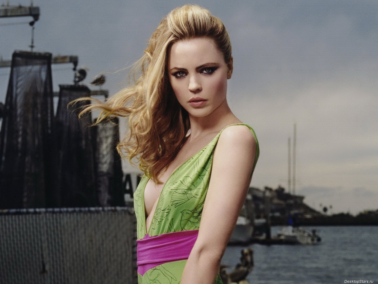Melissa George 梅麗莎·喬治 美女壁紙 #5 - 1600x1200