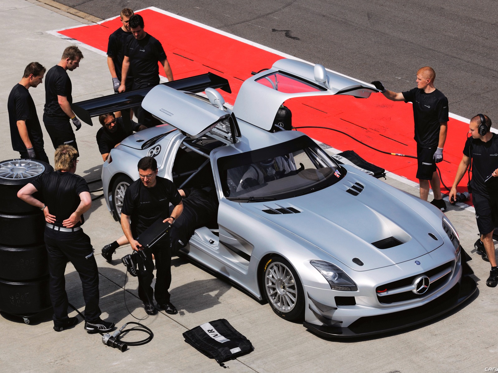 Mercedes-Benz SLS AMG GT3 - 2010 HD Wallpaper #14 - 1600x1200