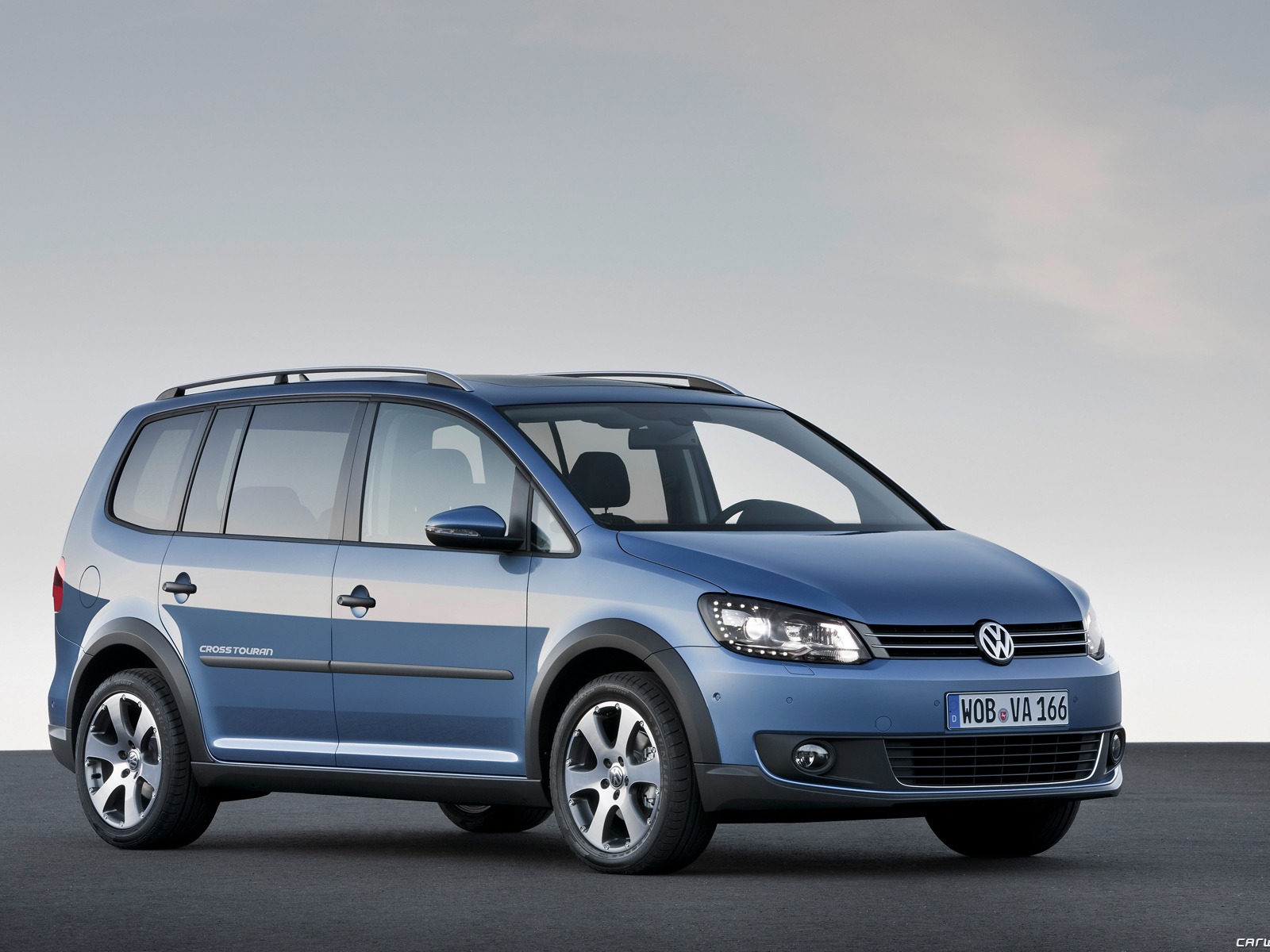 Volkswagen CrossTouran - 2010 HD wallpaper #1 - 1600x1200