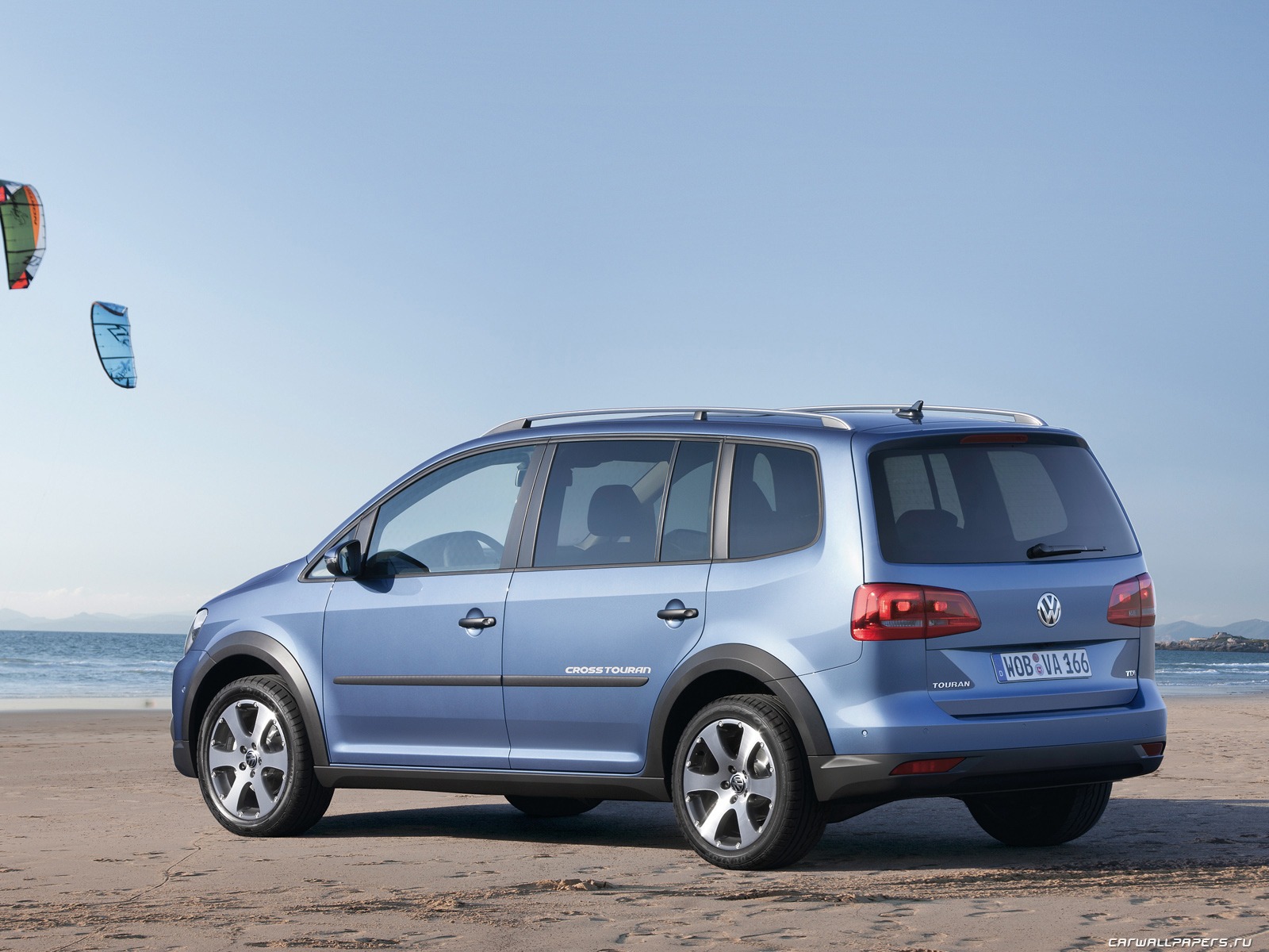 Volkswagen CrossTouran - 2010 fonds d'écran HD #3 - 1600x1200