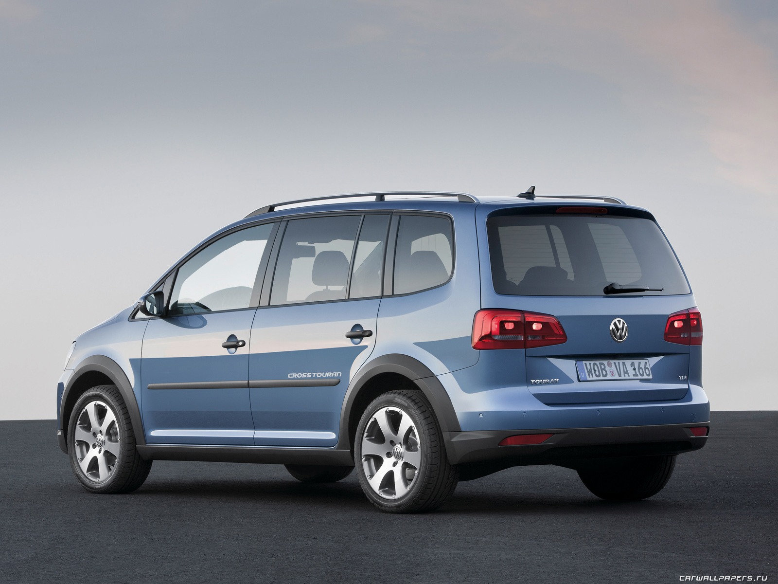 Volkswagen CrossTouran - 2010 fonds d'écran HD #7 - 1600x1200