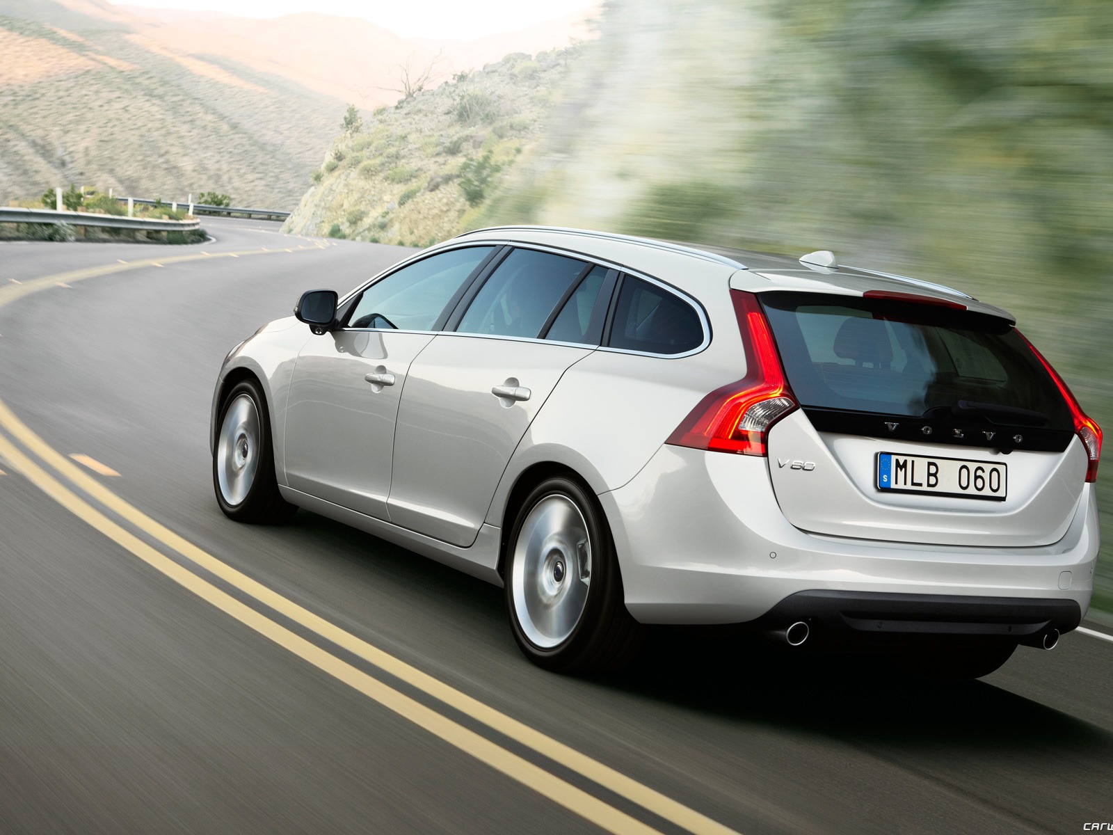 Volvo V60 - 2010 HD Wallpaper #17 - 1600x1200