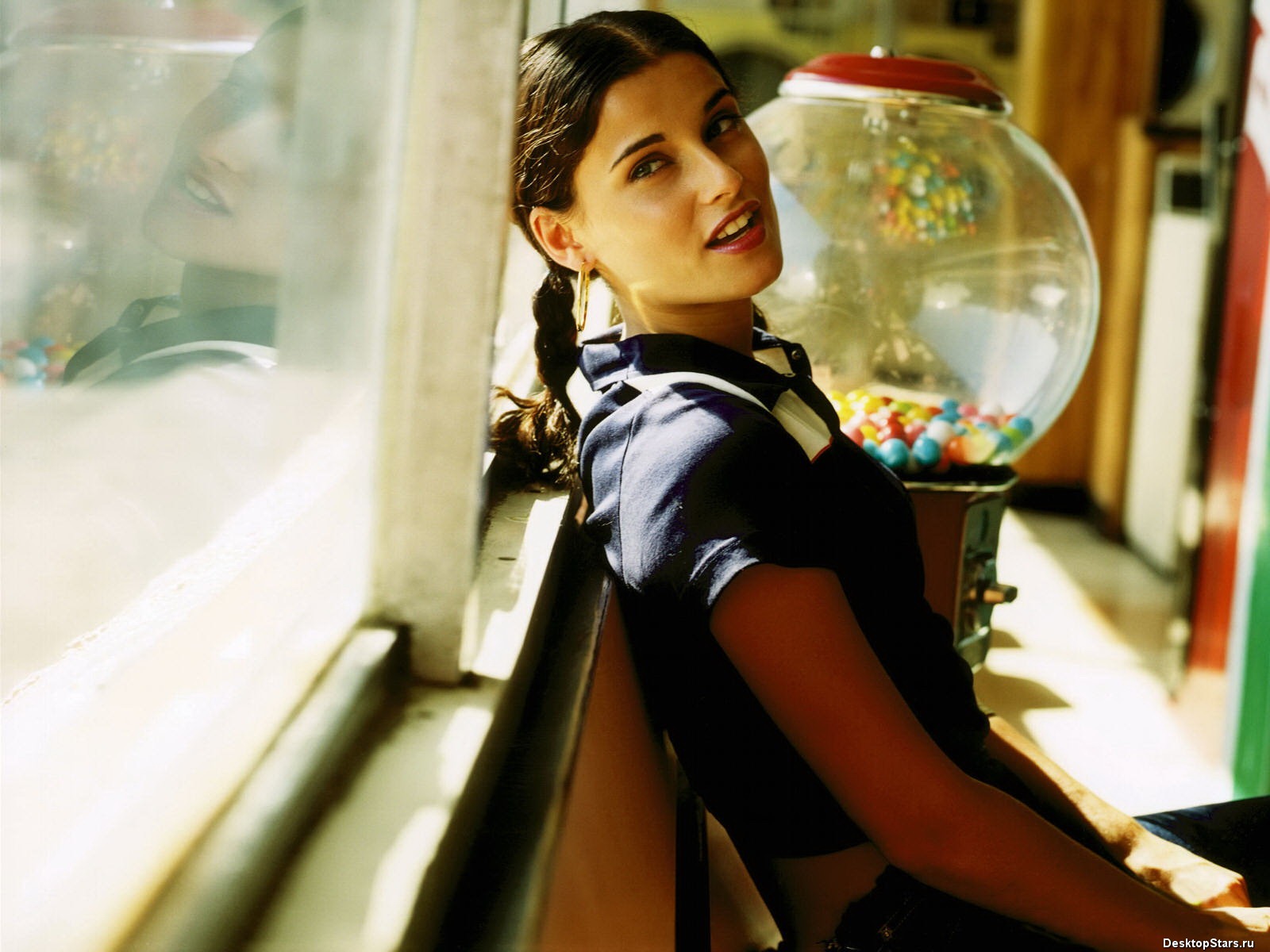 Nelly Furtado 妮莉·費塔朵 美女壁紙 #11 - 1600x1200