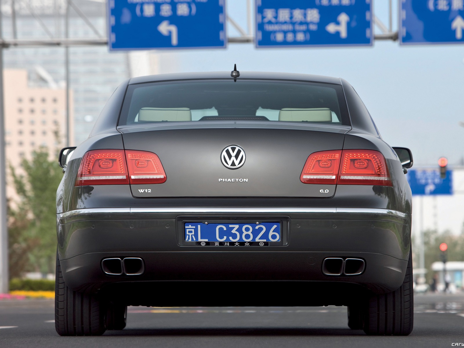 Volkswagen Phaeton W12 long wheelbase - 2010 HD wallpaper #15 - 1600x1200