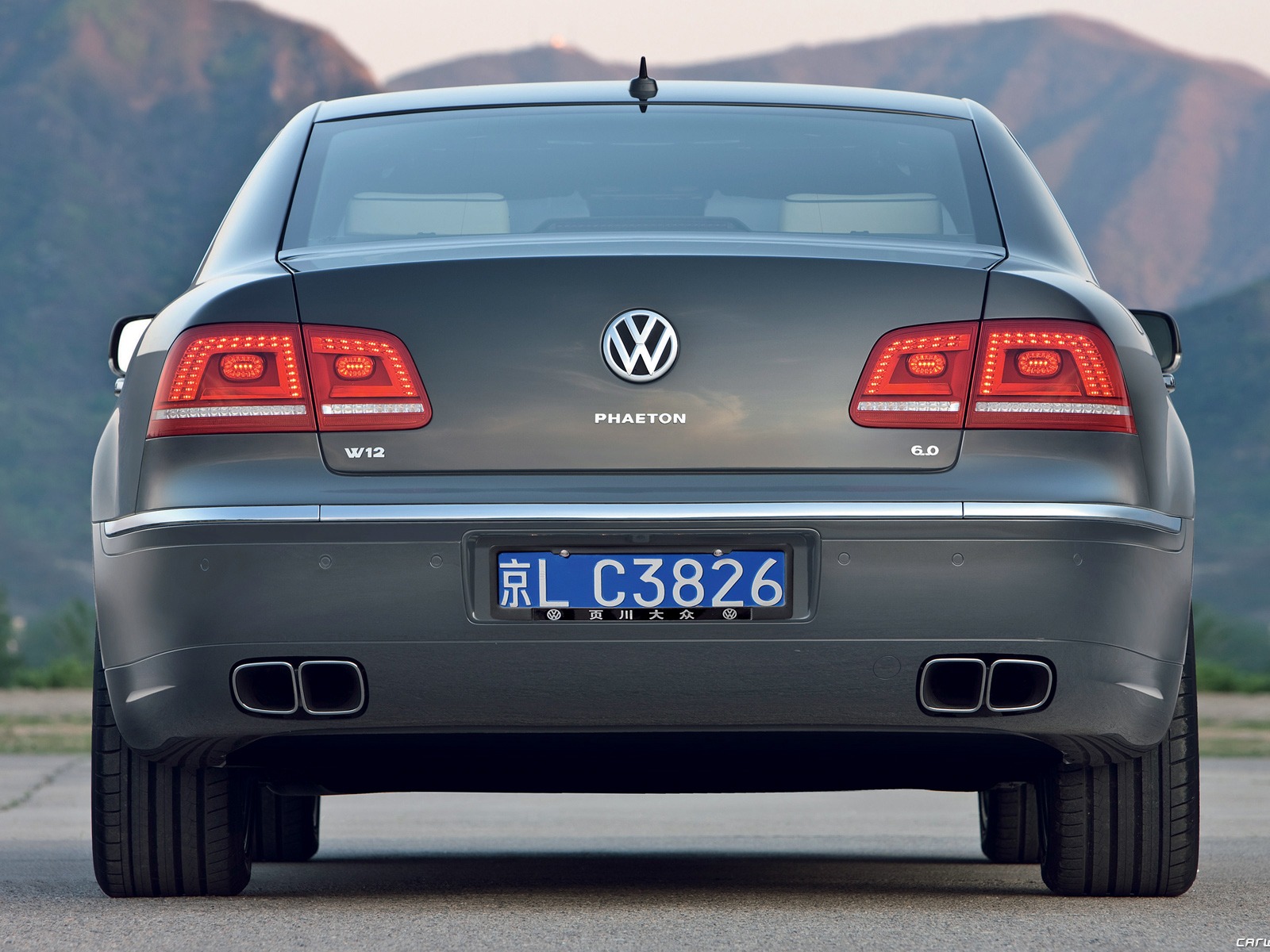 Volkswagen Phaeton W12 long wheelbase - 2010 大眾 #16 - 1600x1200