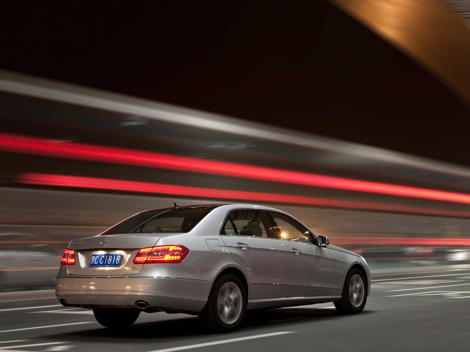 Mercedes-Benz E-Class Long Version - 2010 奔馳 #3 - 1600x1200