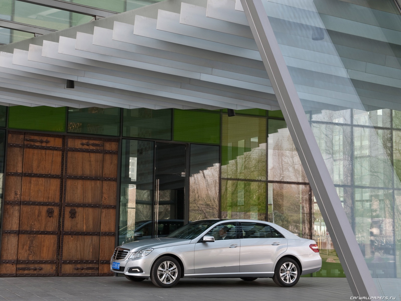 Mercedes-Benz E-Class Long Version - 2010 奔馳 #5 - 1600x1200