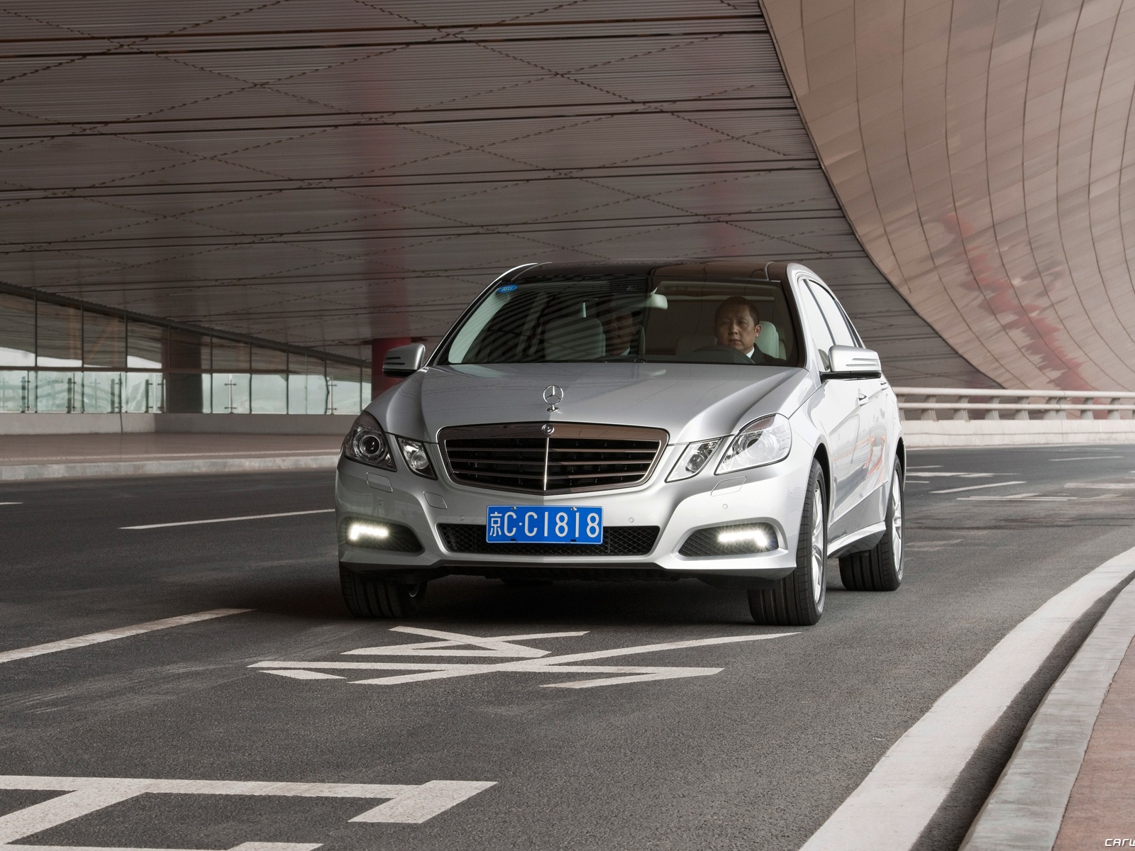 Mercedes-Benz E-Class Long Version - 2010 奔驰7 - 1600x1200