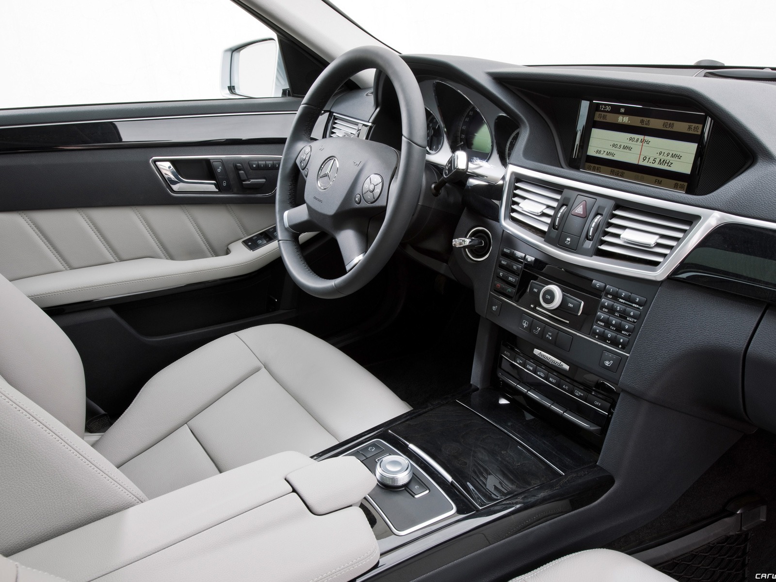Mercedes-Benz E-Class Long Version - 2010 奔馳 #13 - 1600x1200