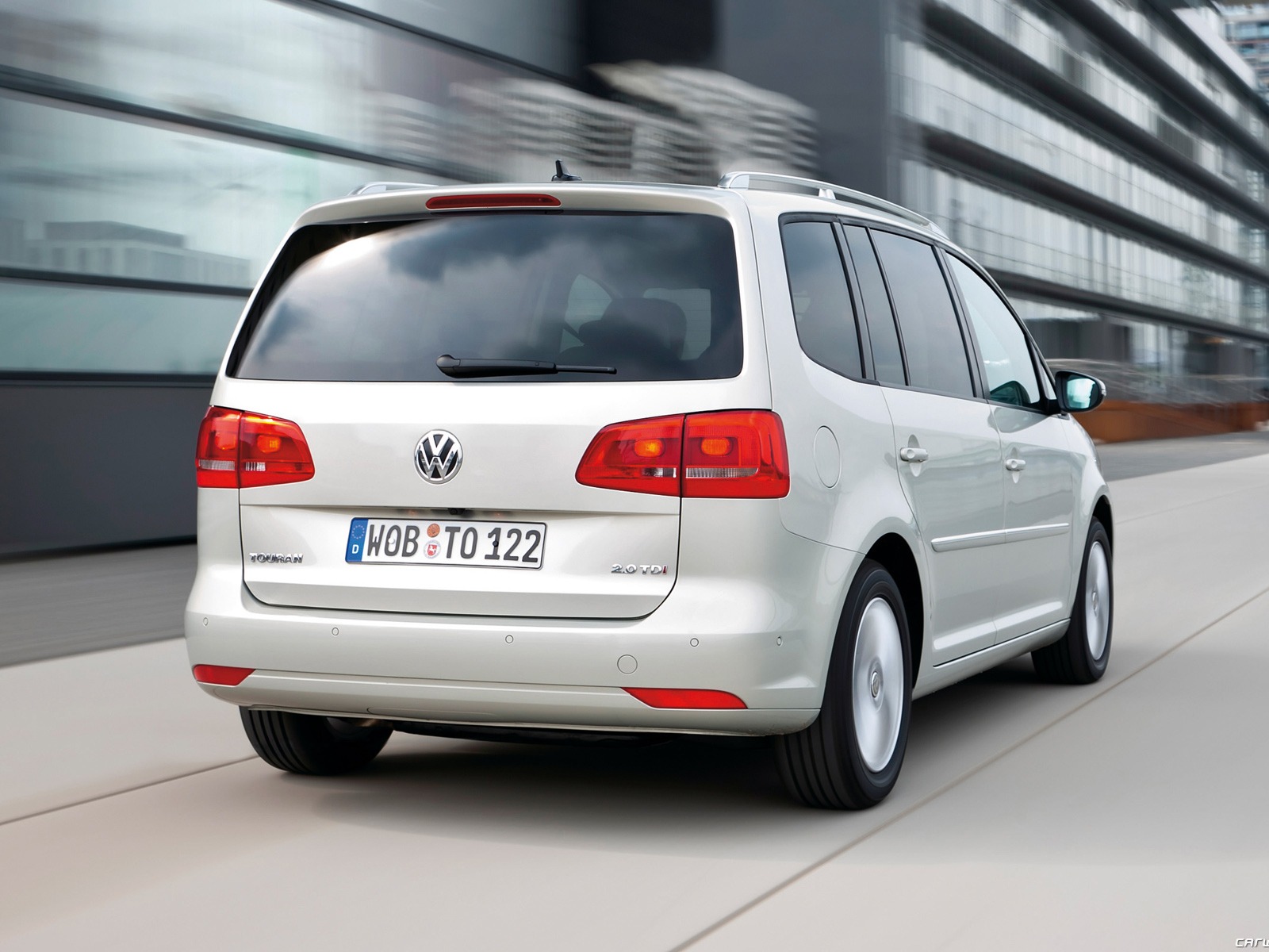 Volkswagen Touran TDI - 2010 HD wallpaper #4 - 1600x1200