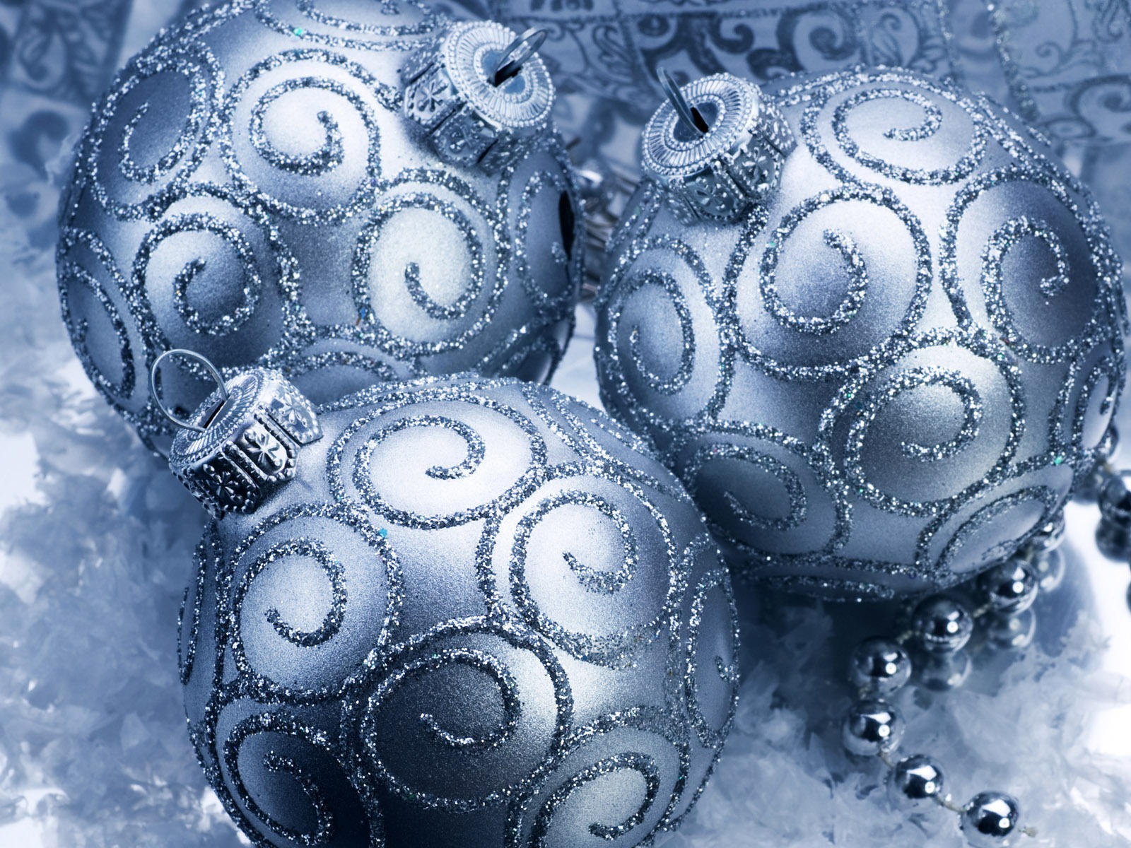 Christmas balls wallpaper (6) #4 - 1600x1200