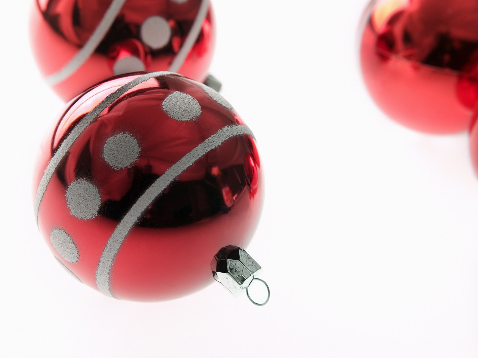 Christmas balls wallpaper (8) #16 - 1600x1200