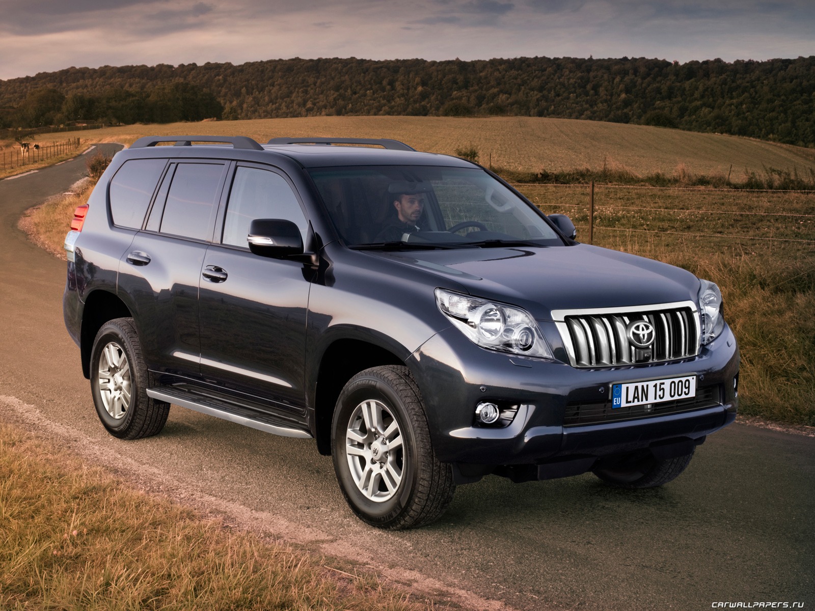 Toyota Land Cruiser Prado - 2009 HD wallpaper #12 - 1600x1200