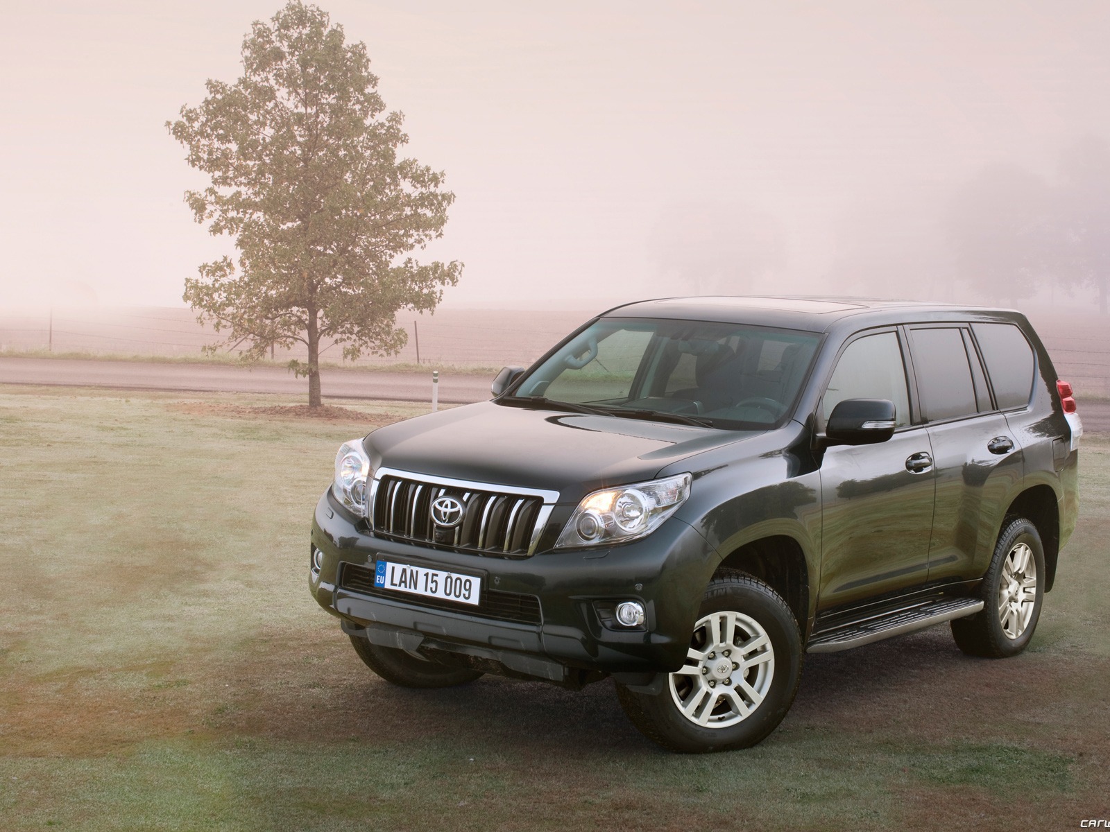 Toyota Land Cruiser Prado - 2009 HD wallpaper #22 - 1600x1200
