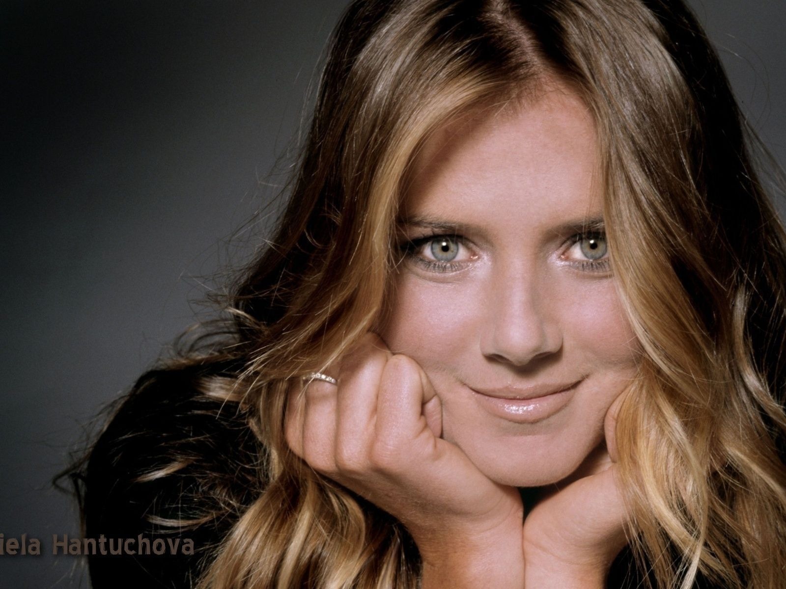 Daniela Hantuchova beau fond d'écran #9 - 1600x1200