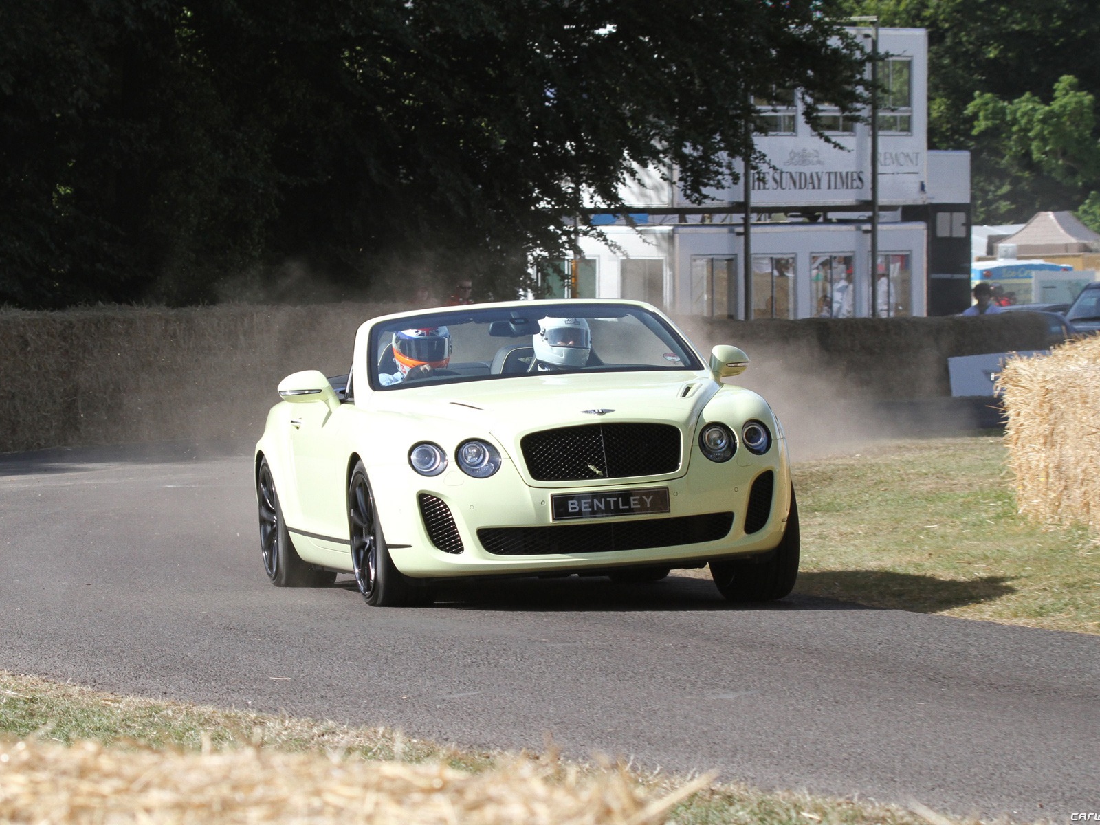 Bentley Continental Supersports Convertible - 2010 HD wallpaper #23 - 1600x1200