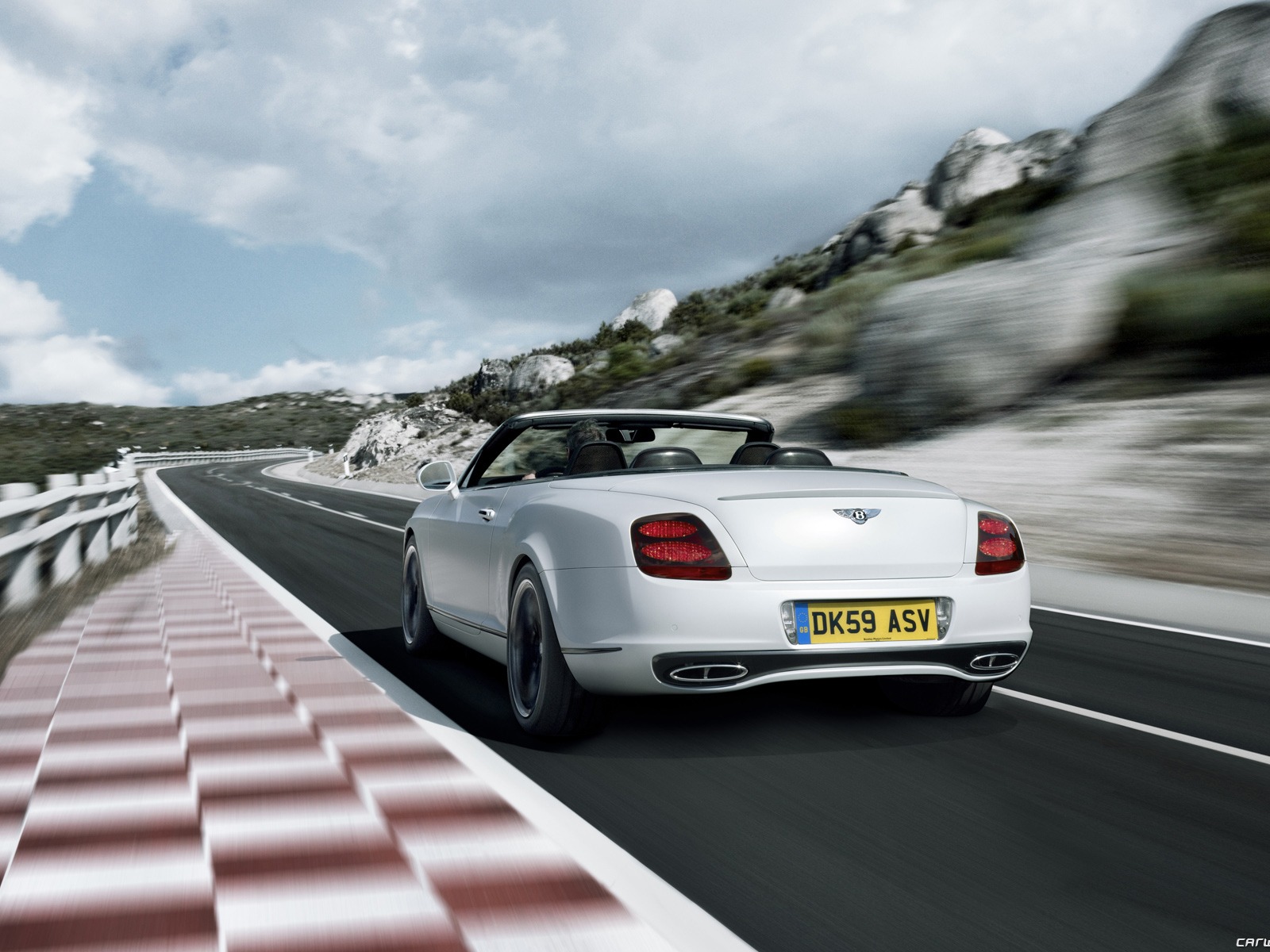 Bentley Continental Supersports Convertible - 2010 HD wallpaper #30 - 1600x1200