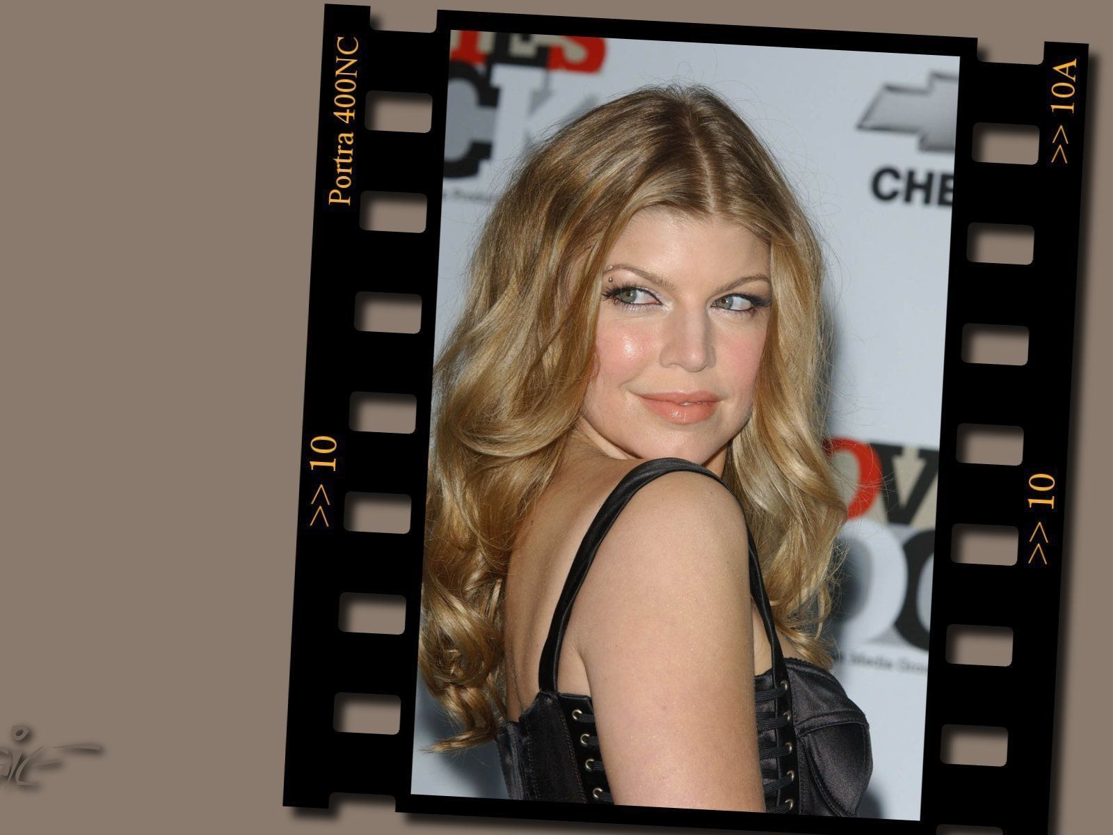 Fergie 菲姬 美女壁紙 #6 - 1600x1200